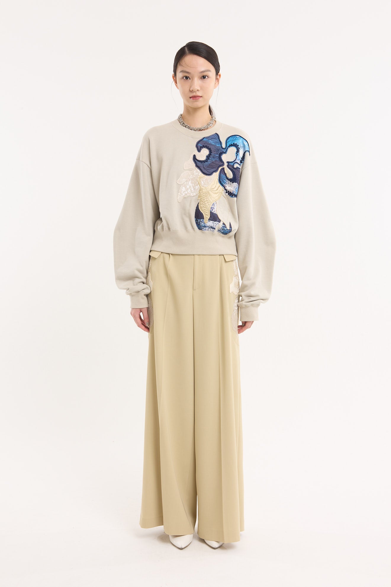 Patchwork embroidered sweatshirt (Grage)