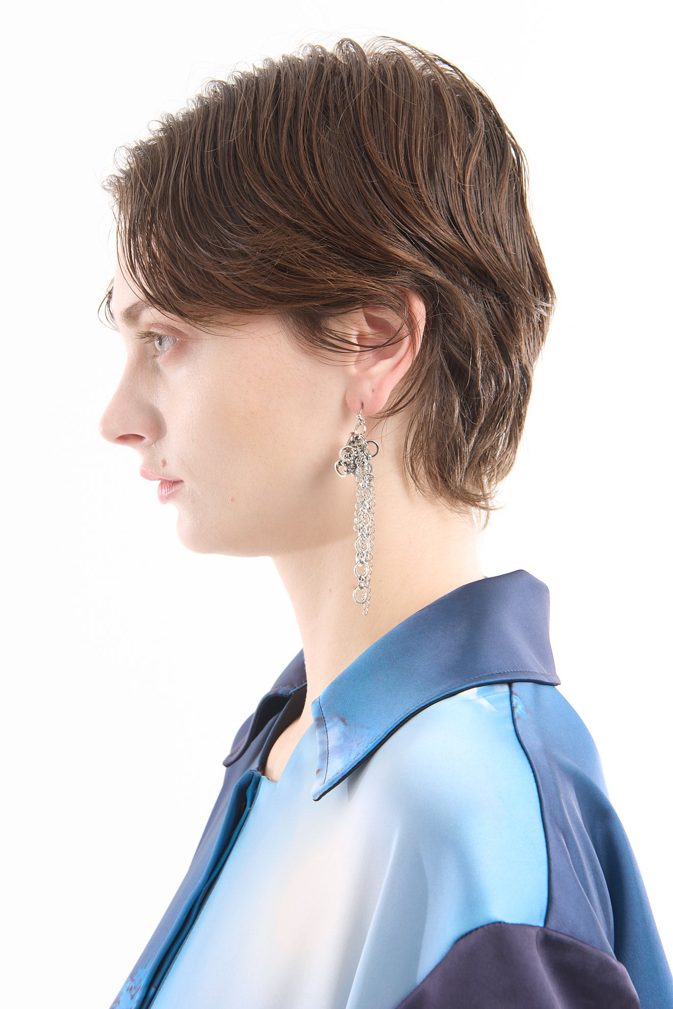 Twist chain pierced earring (Silver)
