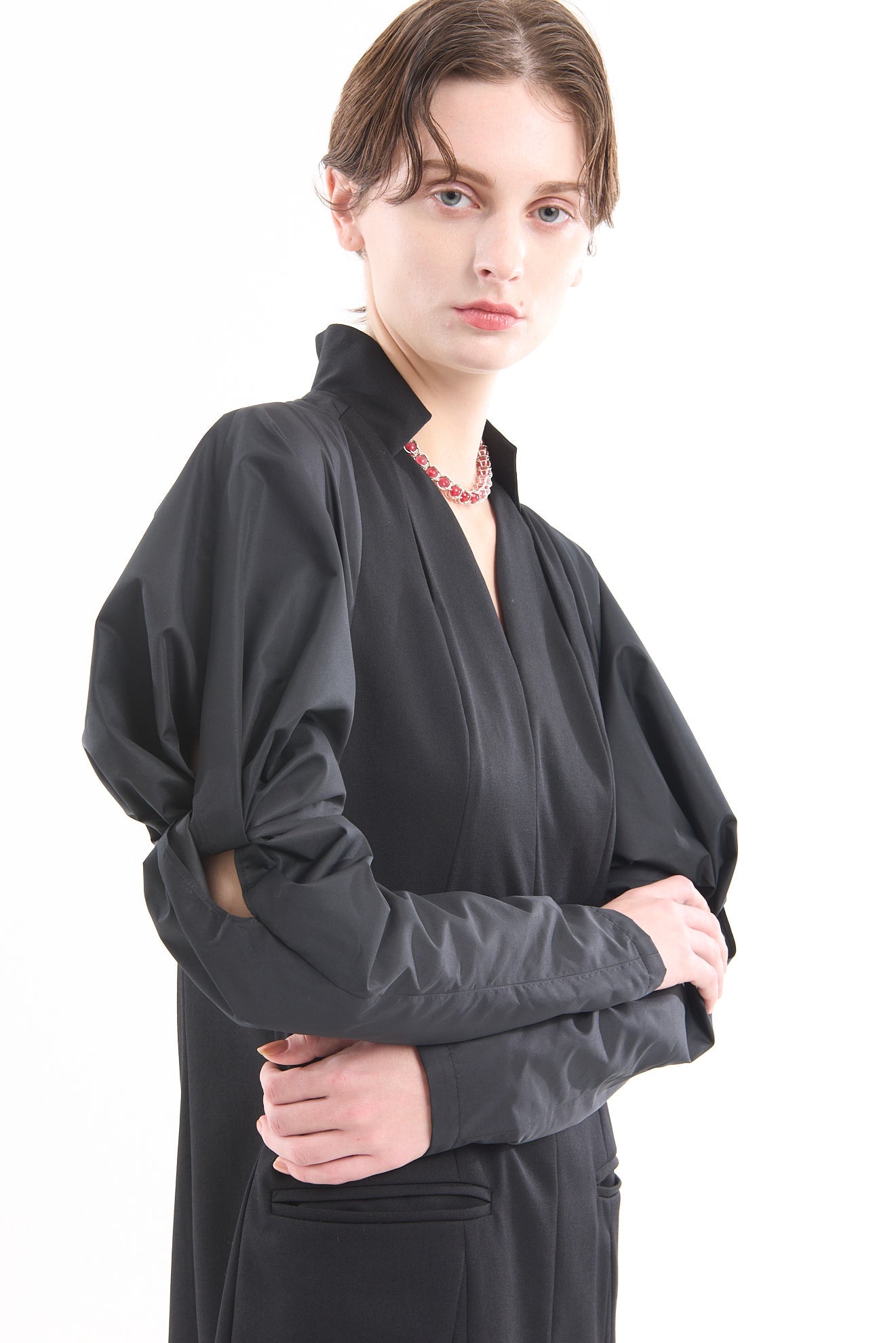 Twist sleeve mini dress (Black)
