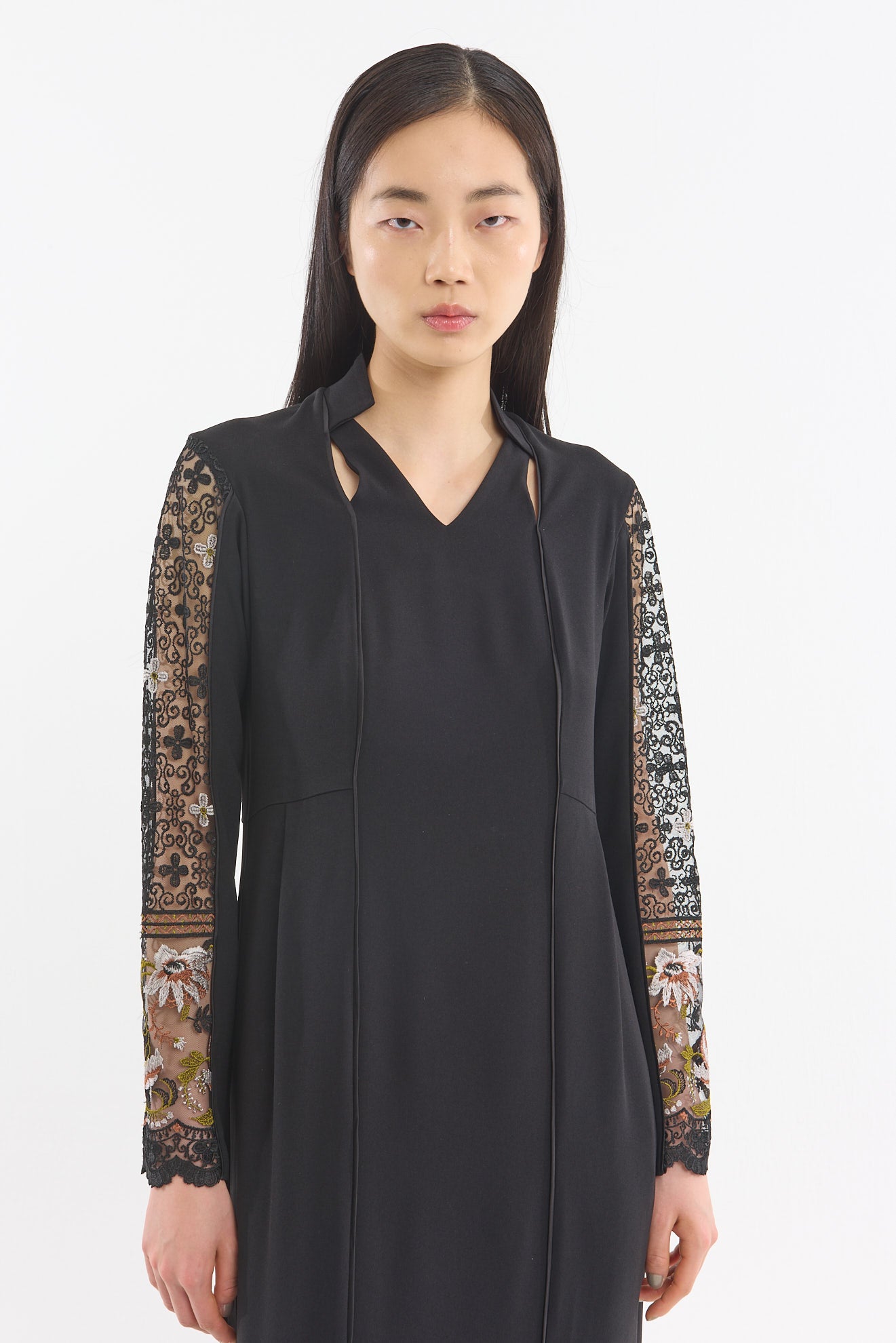 Petal collar lace dress (Black)