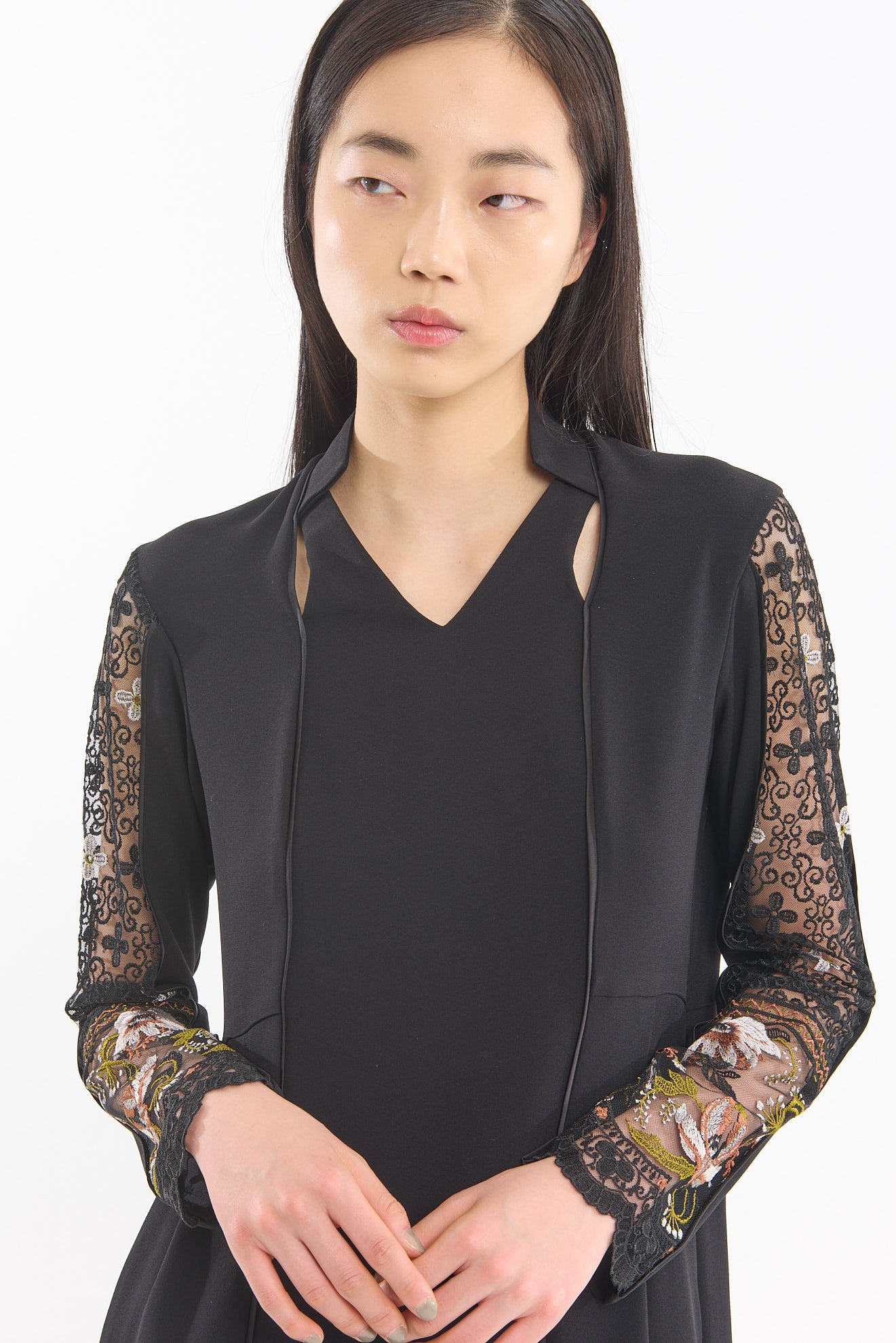 Petal collar lace dress (Black)