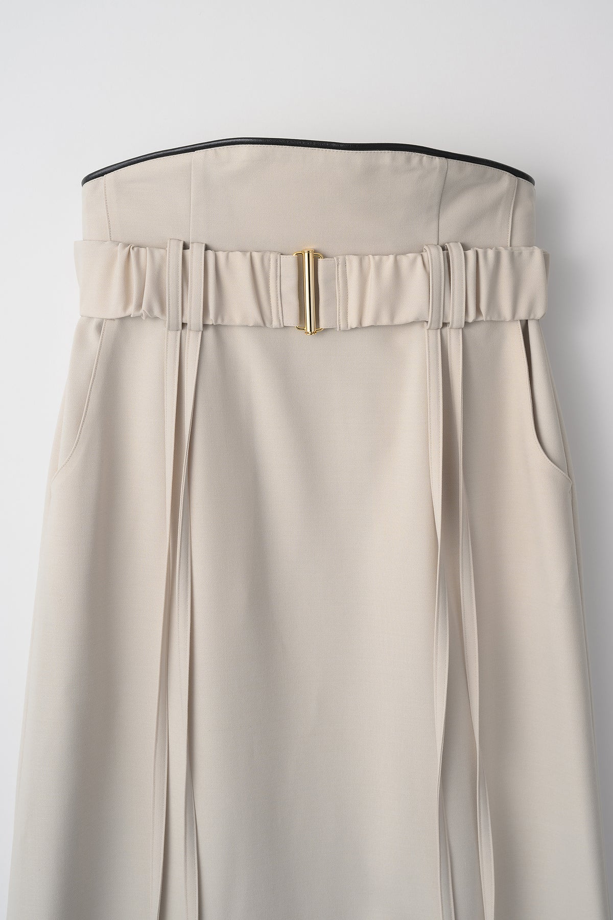 Morpho embroidery skirt (Ivory)
