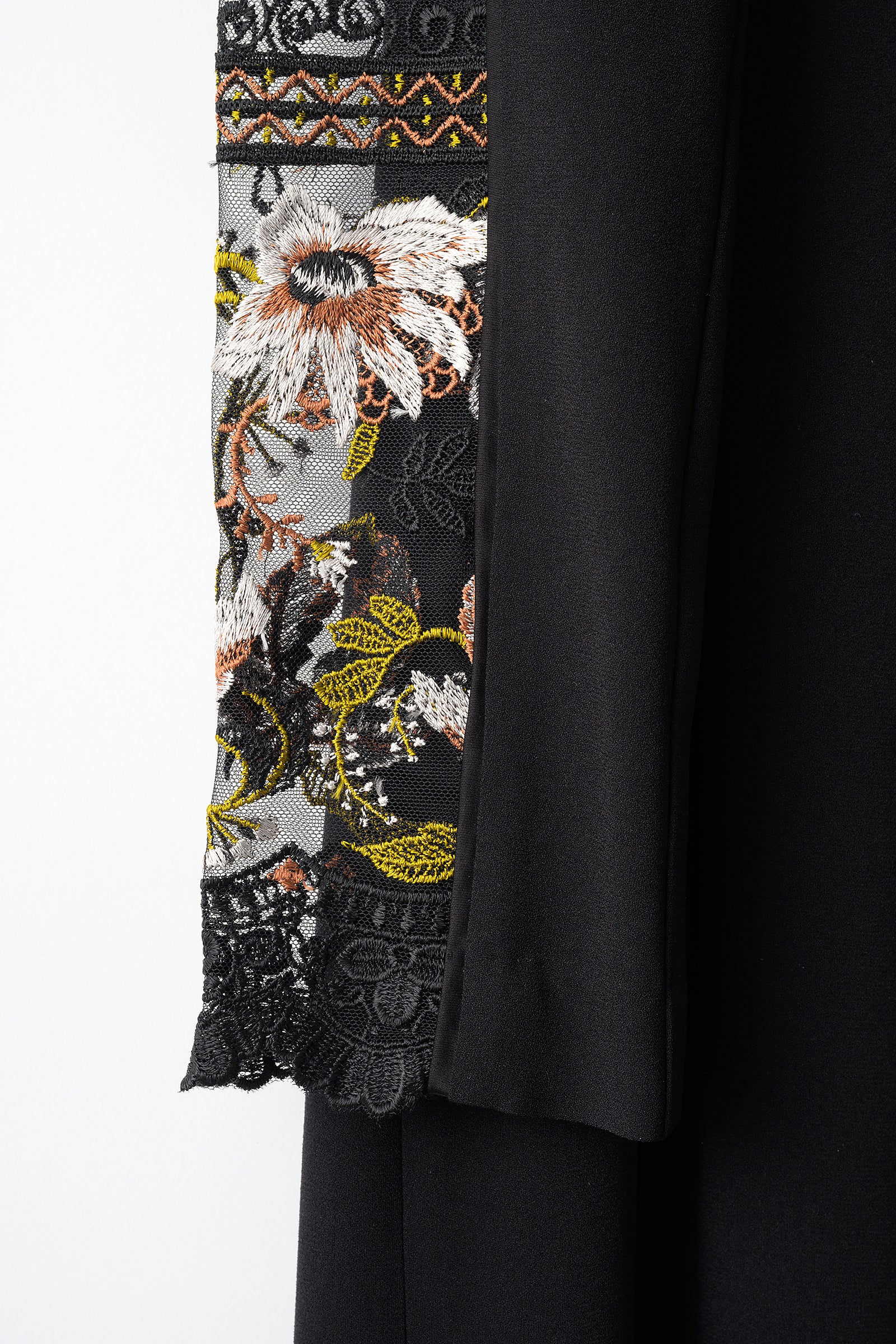 Petal collar lace dress (Black)