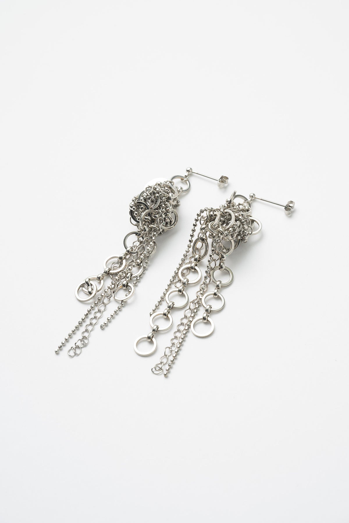 Twist chain pierced earring (Silver)
