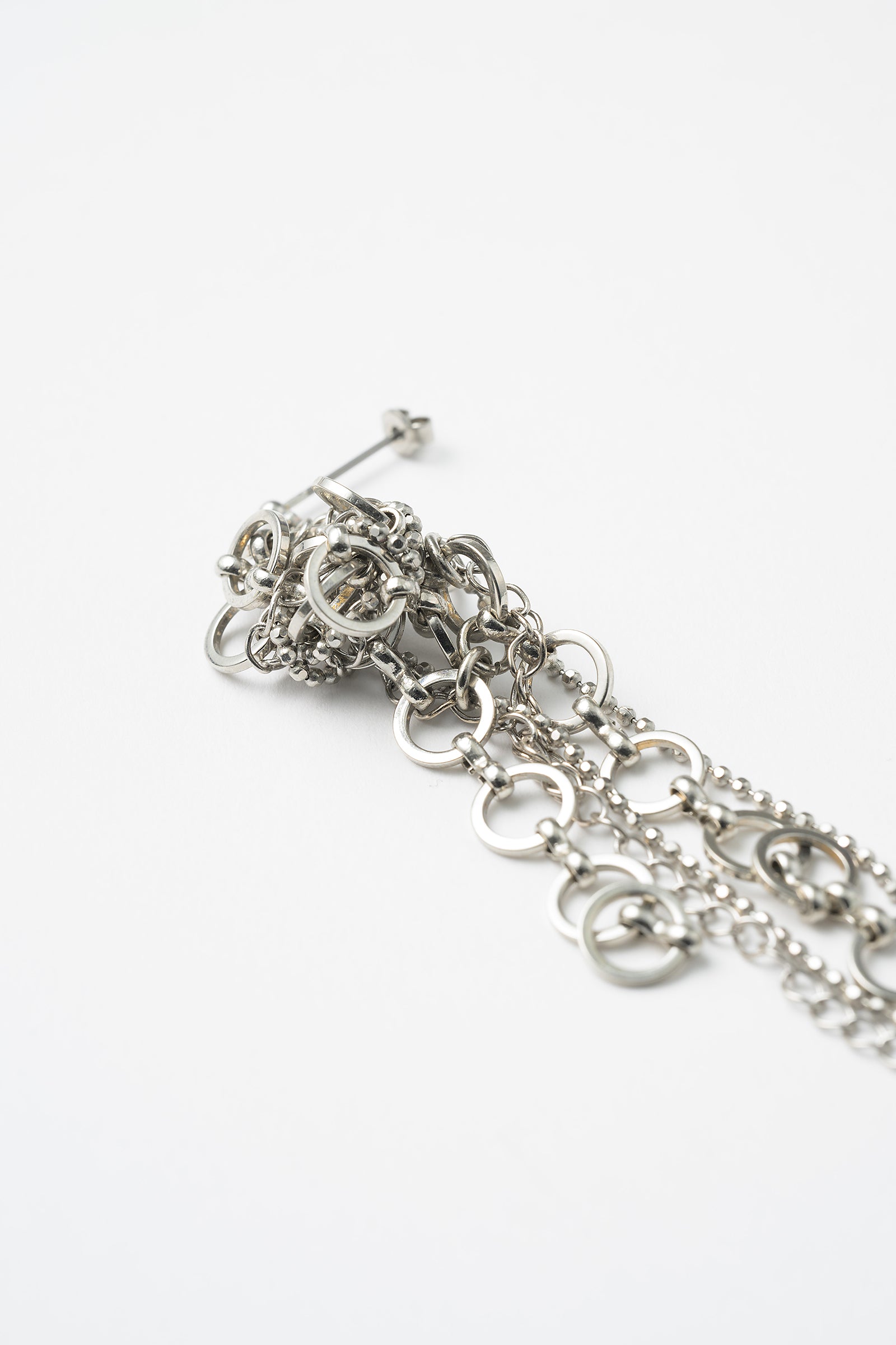 Twist chain pierced earring (Silver)