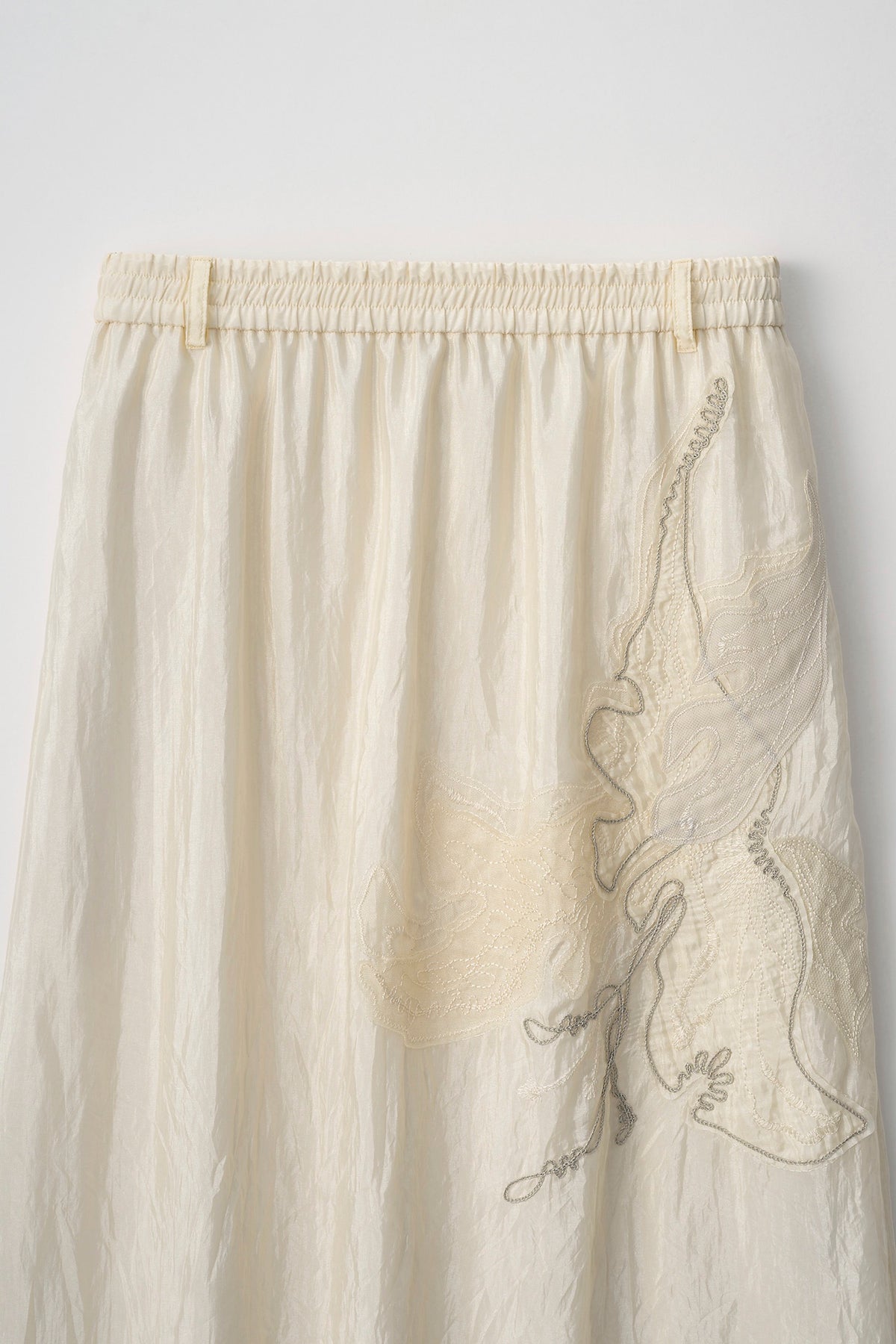 Flutter patchwork embroidered skirt (White)