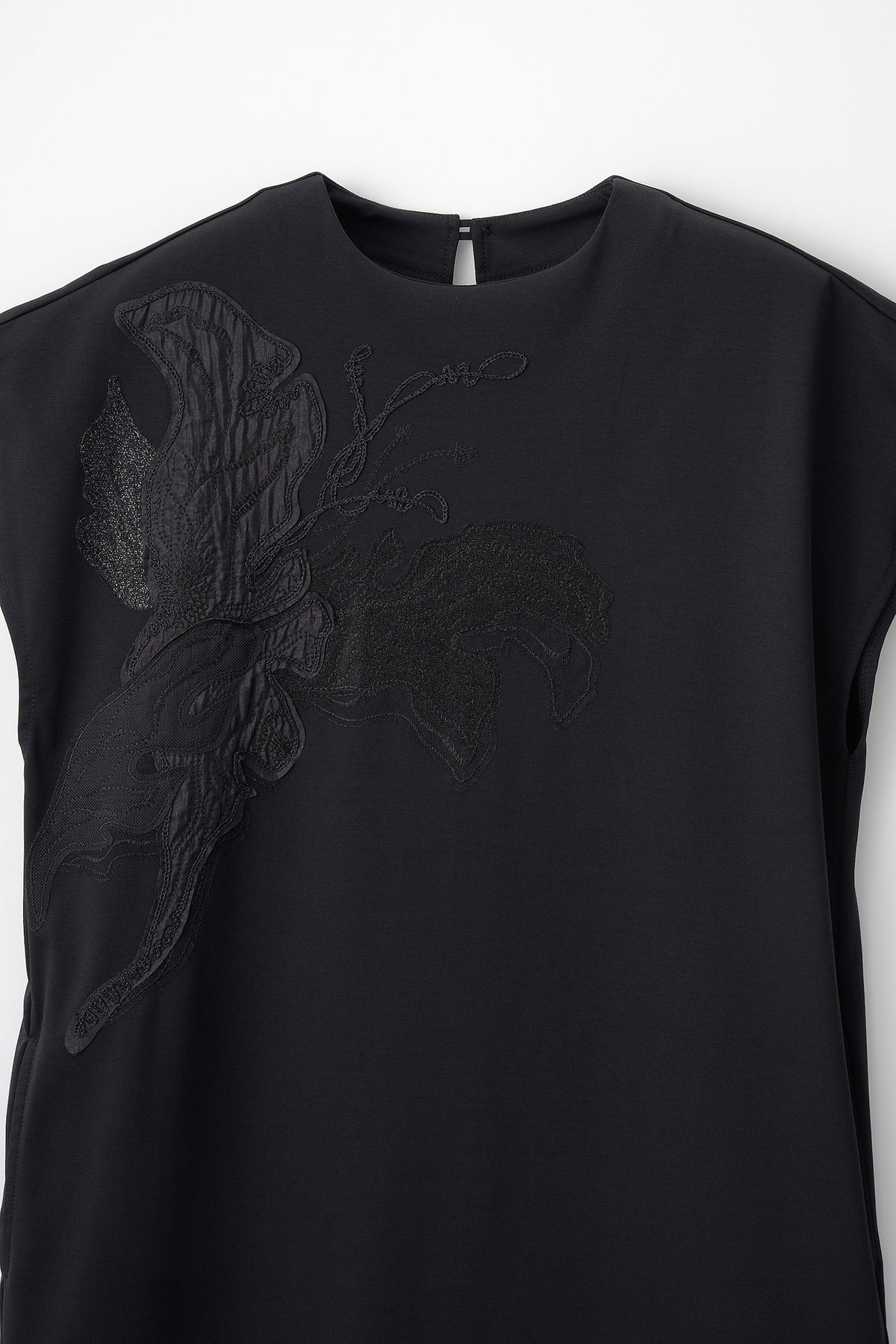 Flutter patchwork embroidered dress (Black)