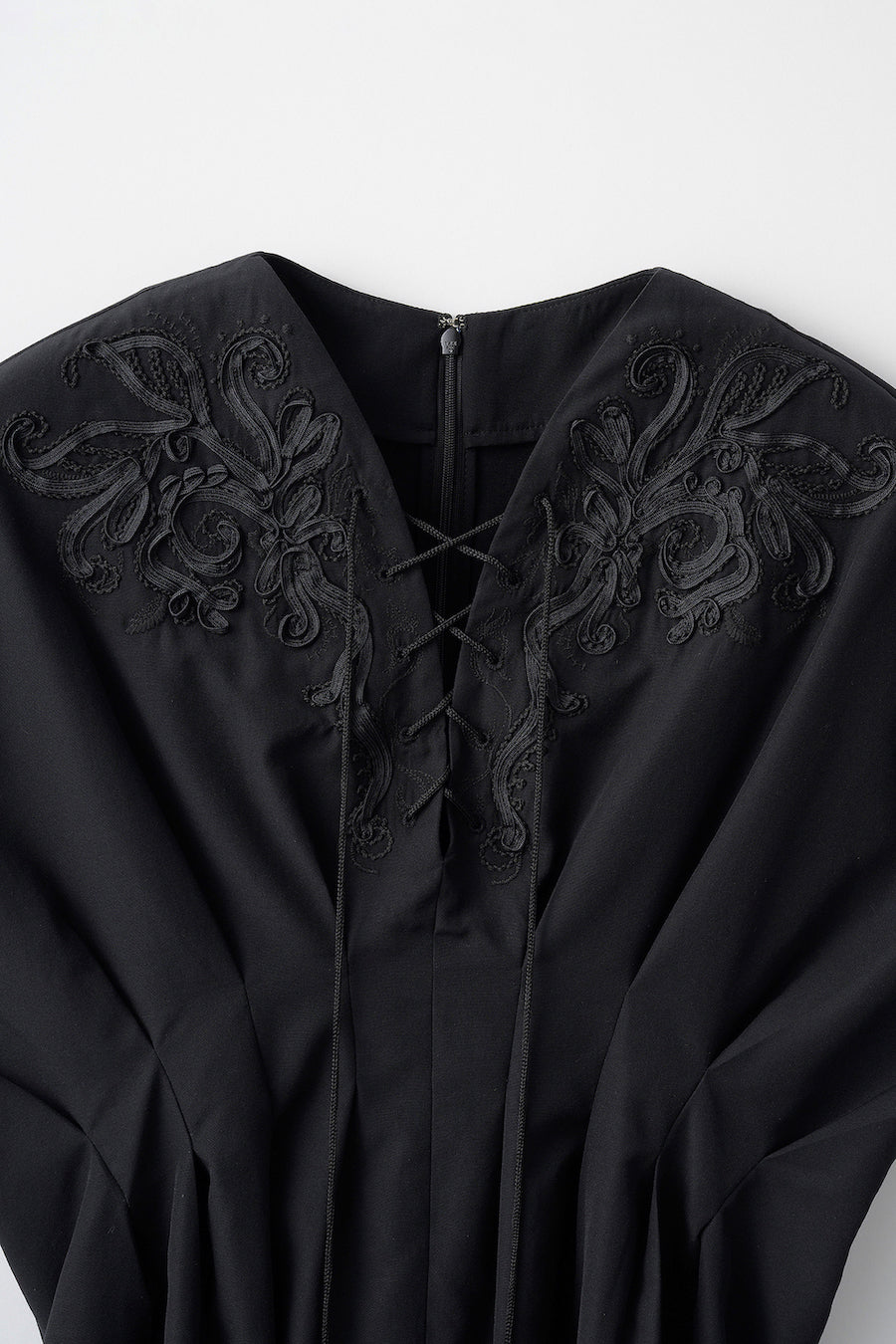 Glimmer embroidered tops (Black)