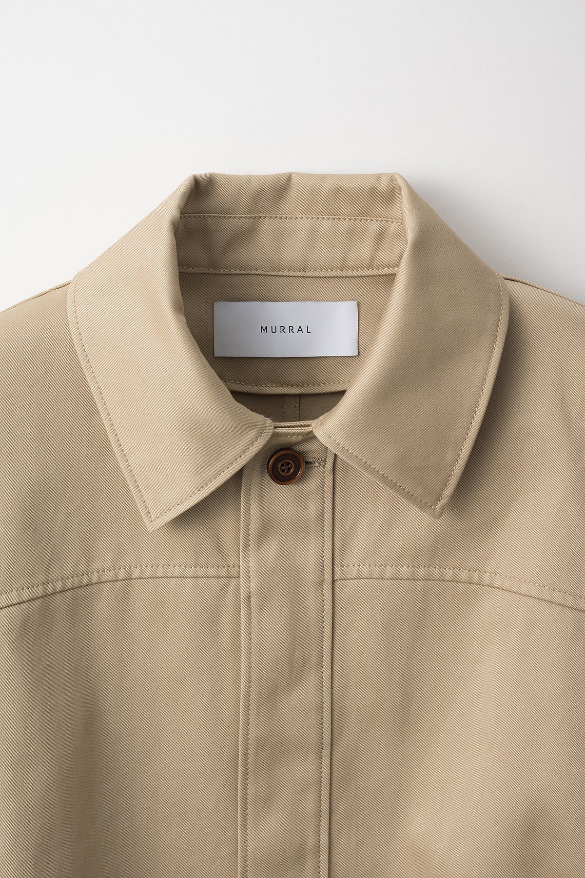 Relief embroidered chino jacket (Beige)