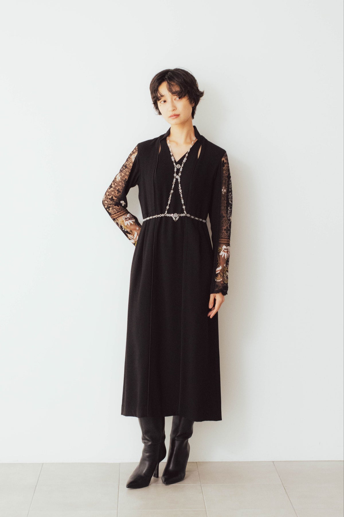 Petal collar lace dress set (Black)