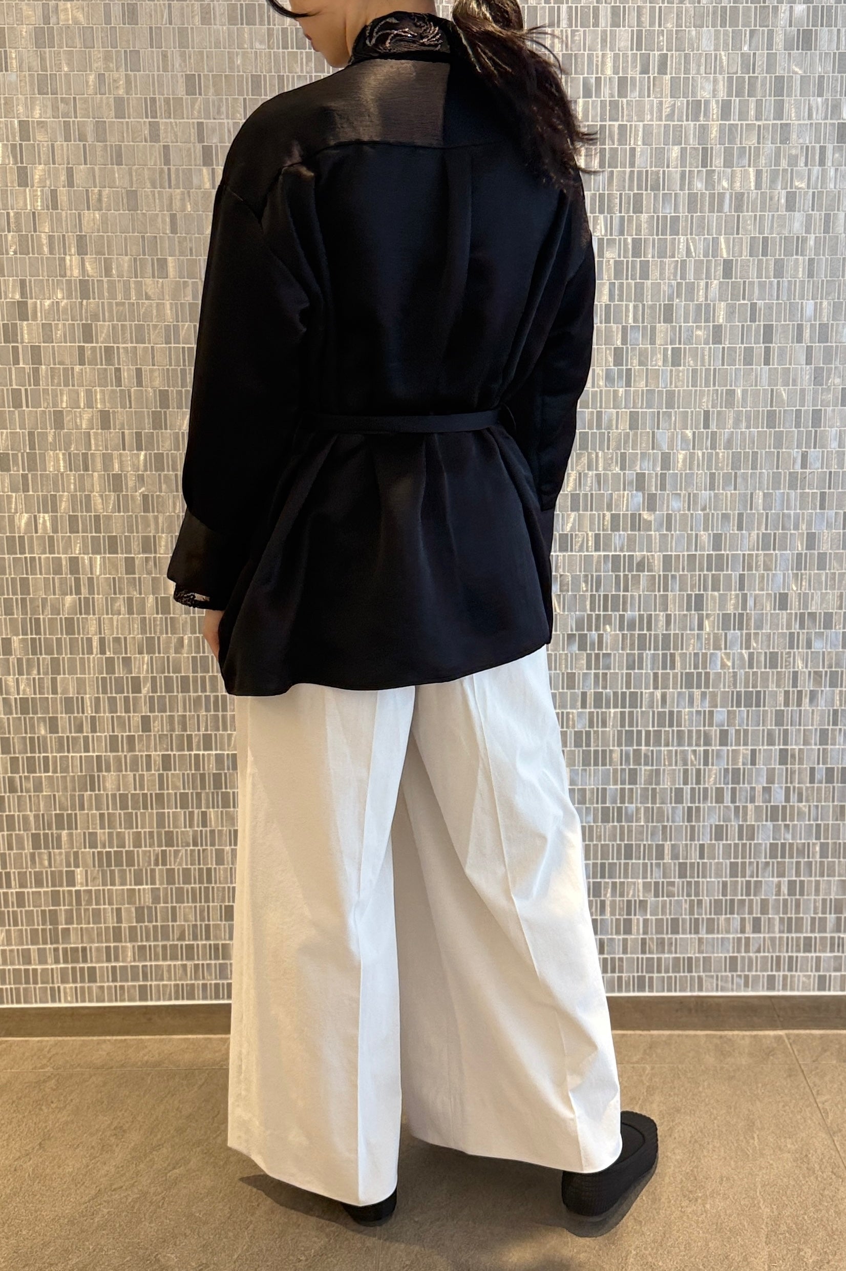 MURRAL Seem flower lace shirt (Ivory)