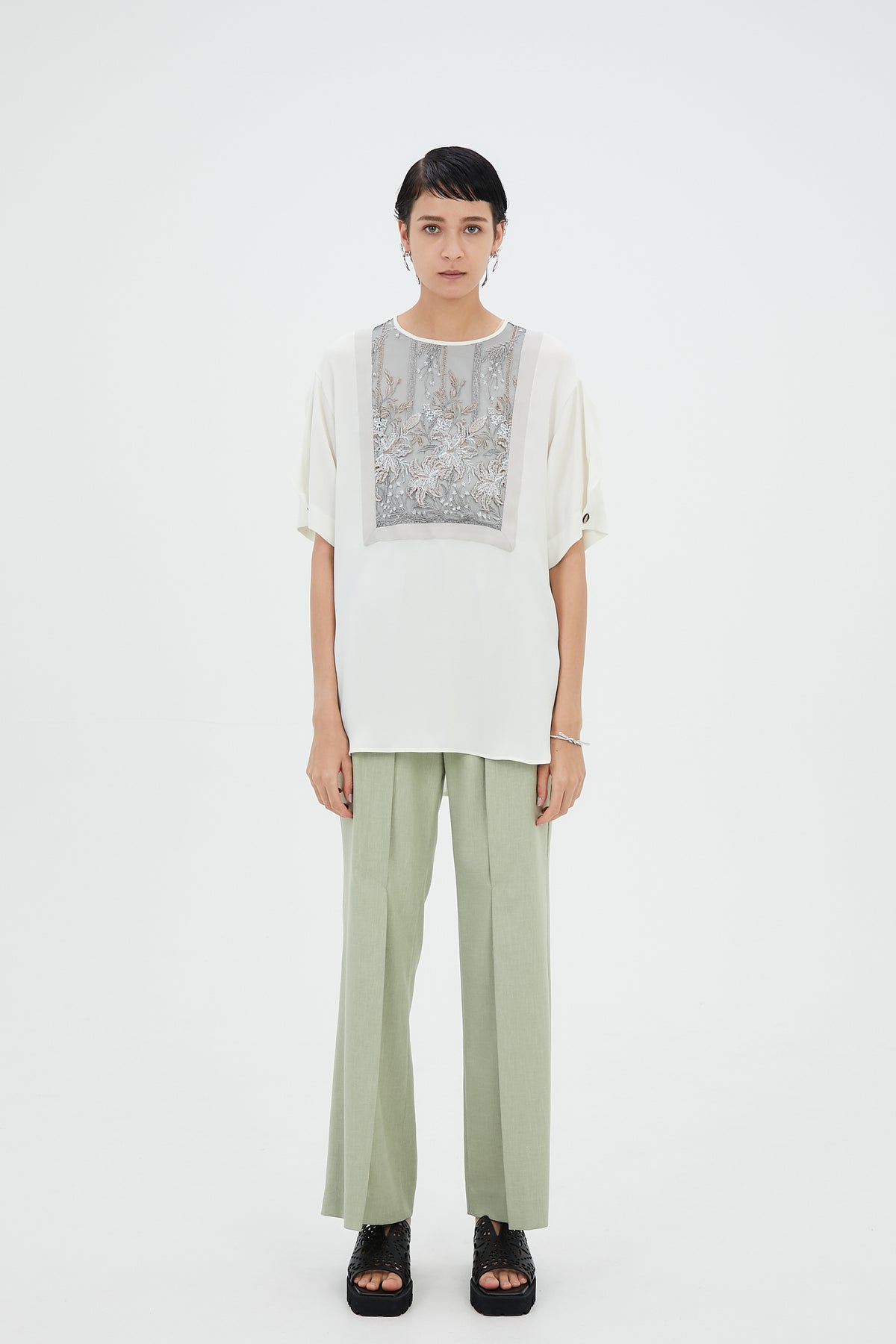Tucked flare trousers (Light green)