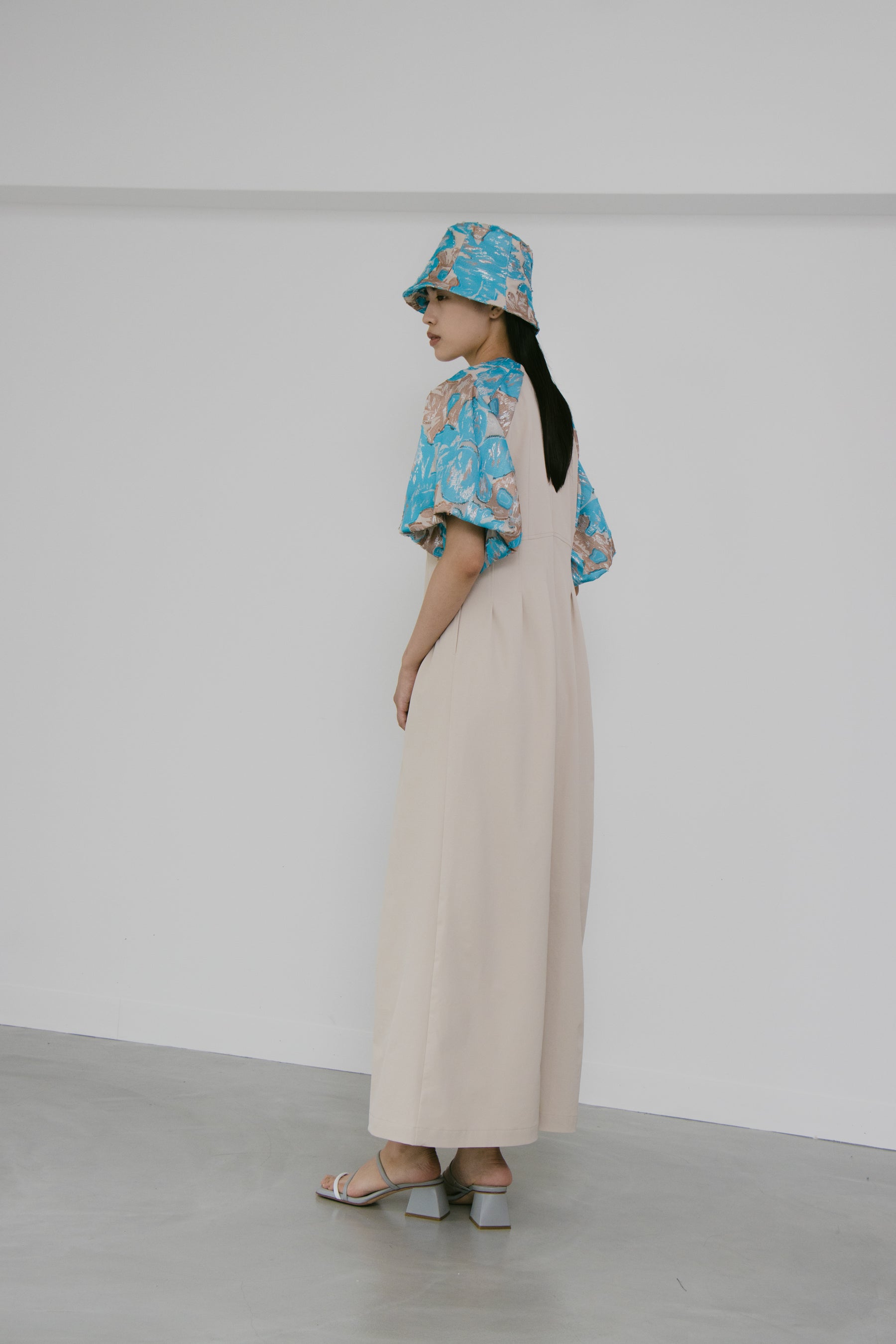 Flower quartz jacquard hat (Light blue)