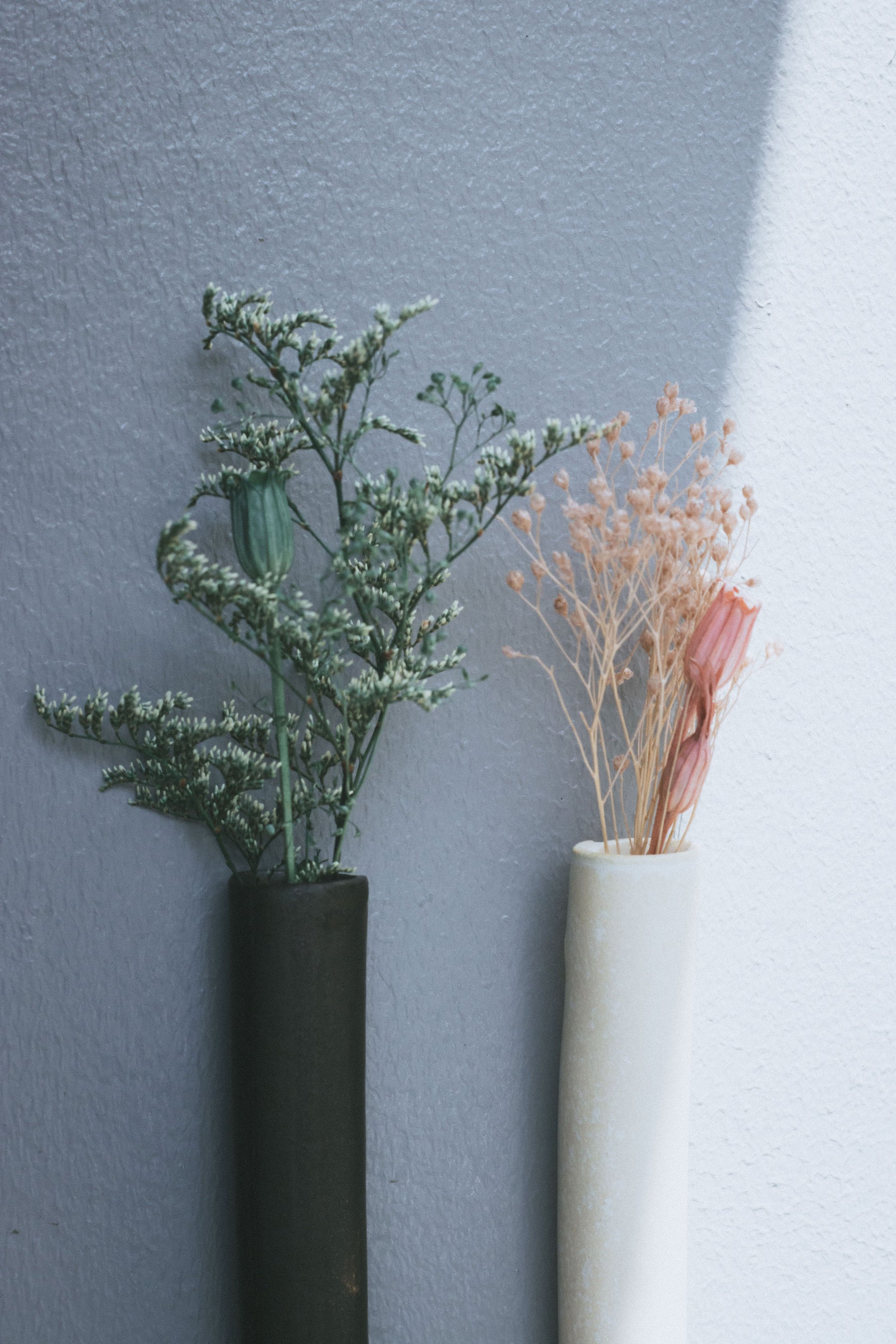 TUKU single flower vase (Day white)