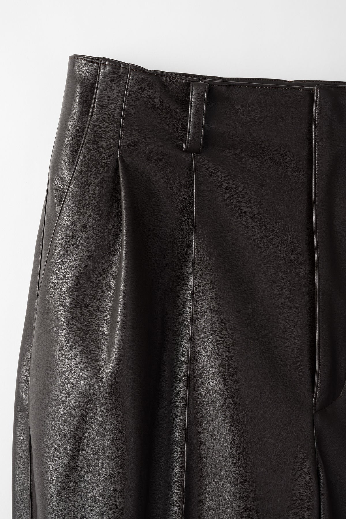 Vegan leather flared trousers (Brown)