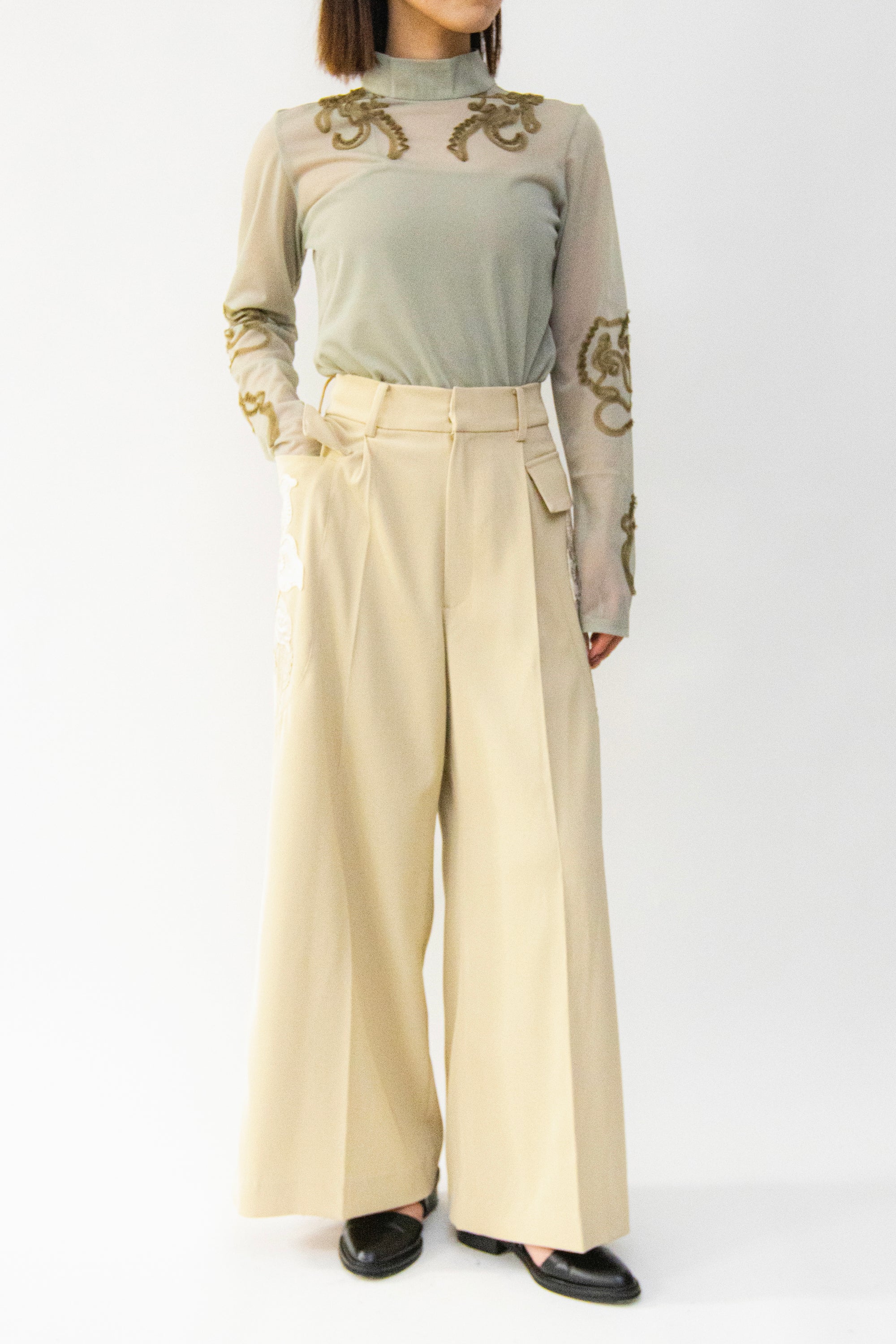 MURRAL Patchwork embroidered slacks (Beige)