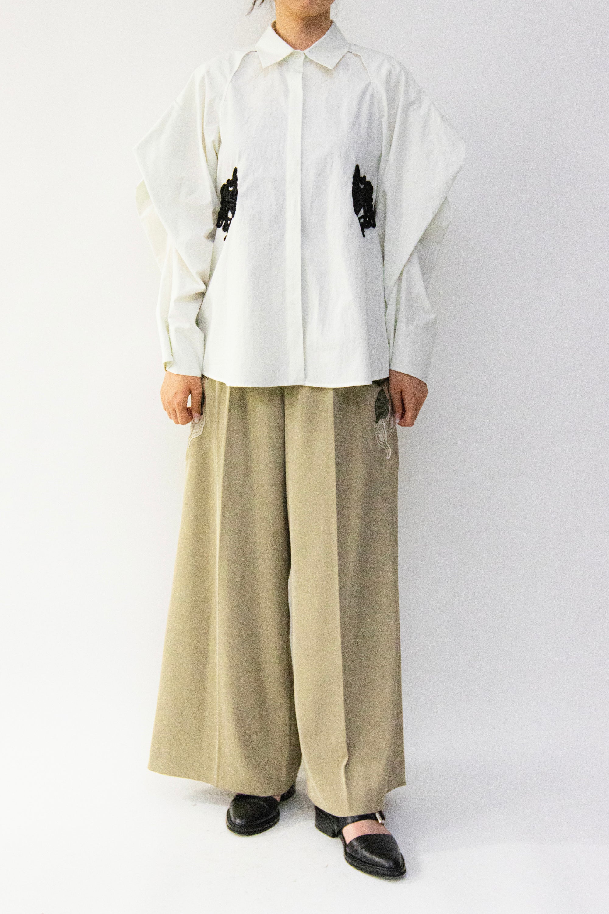 MURRAL Trillium embroidered shirt (Pale mint)