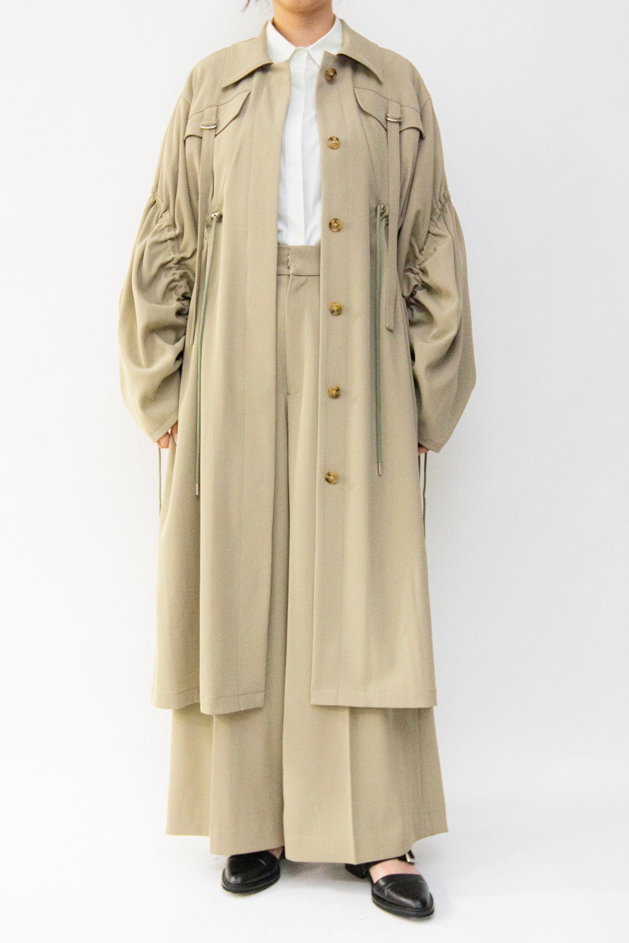 MURRAL Gathered sleeve military coat (Smoked khaki)