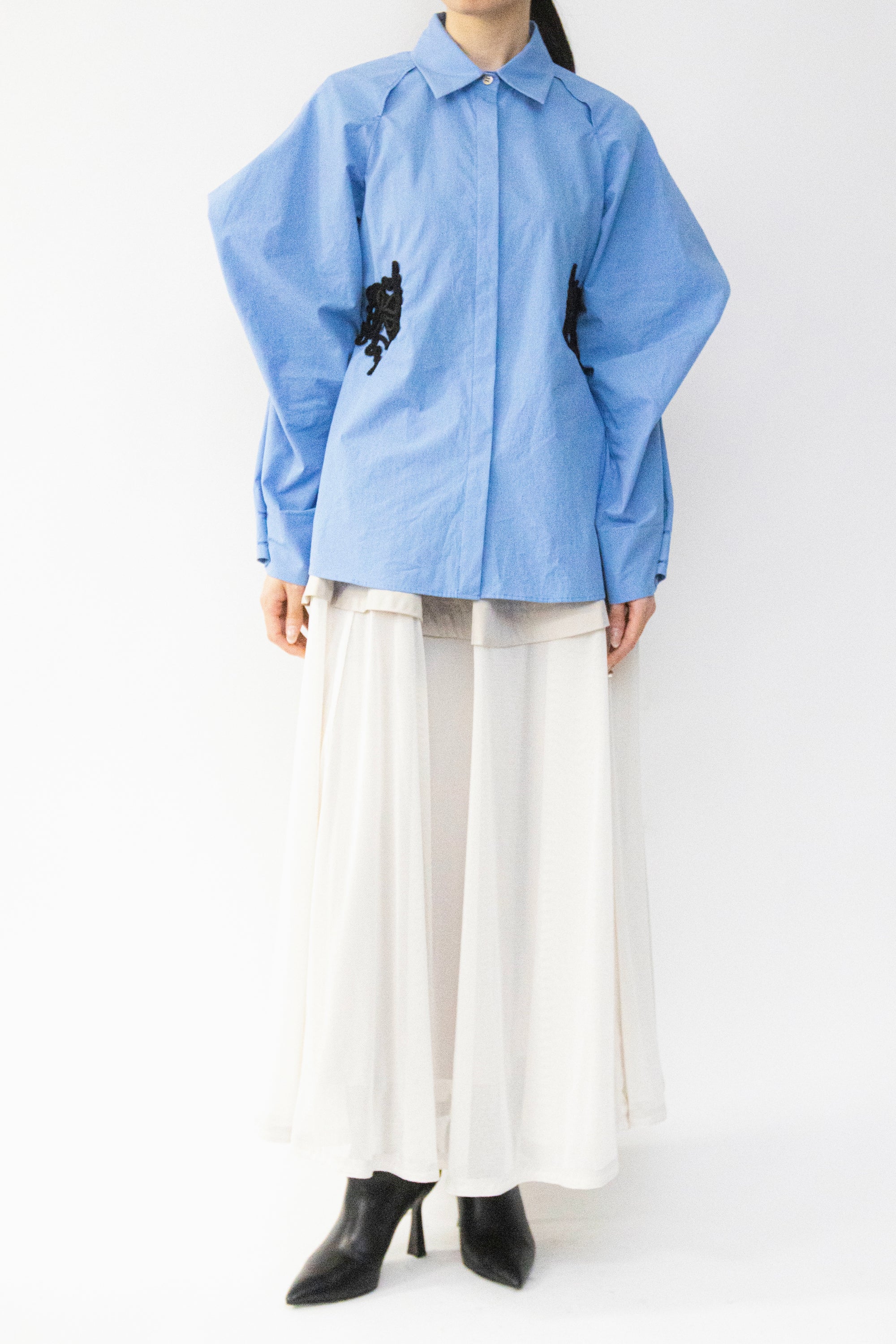 MURRAL Trillium embroidered shirt (Blue)