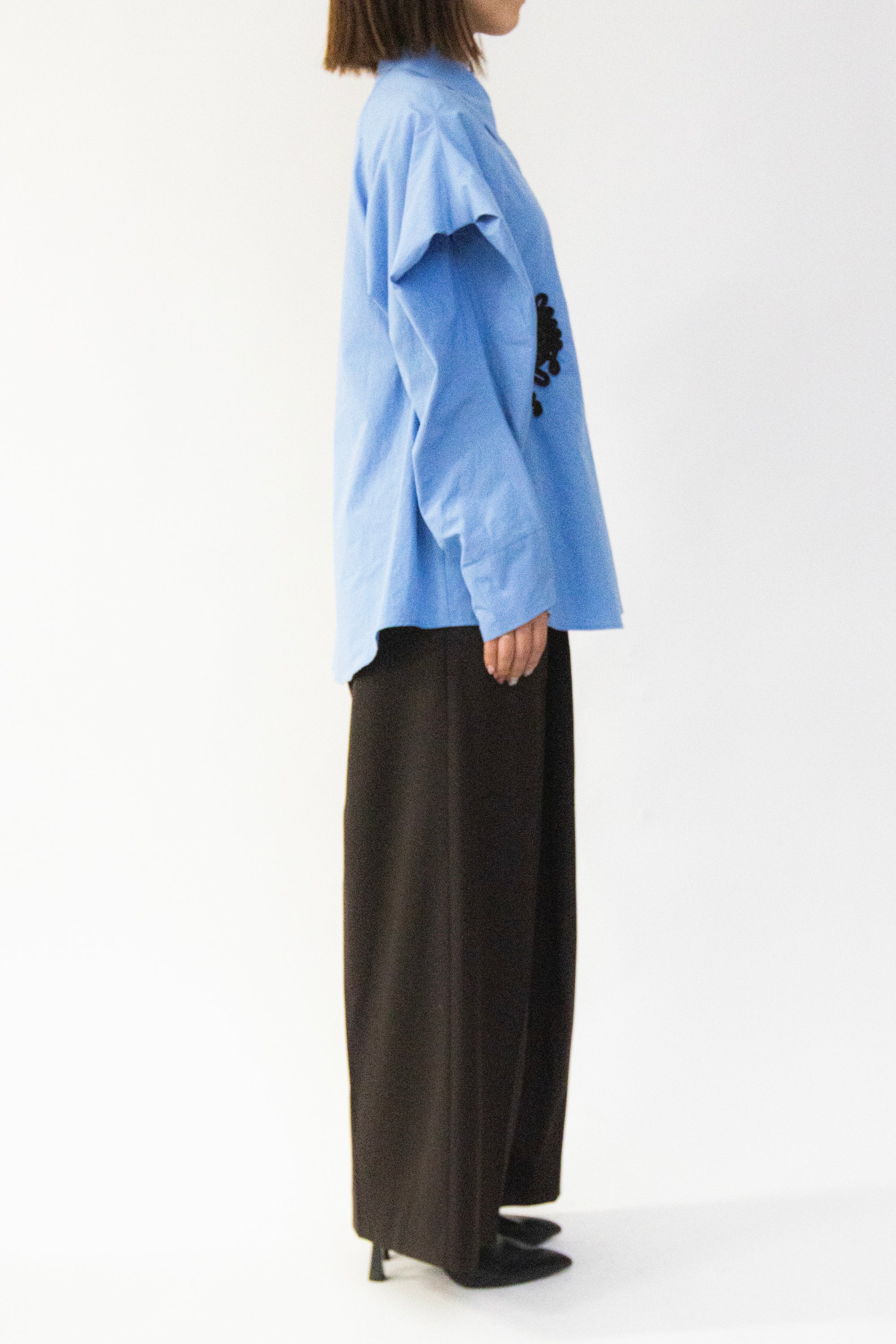 MURRAL Trillium embroidered shirt (Blue)