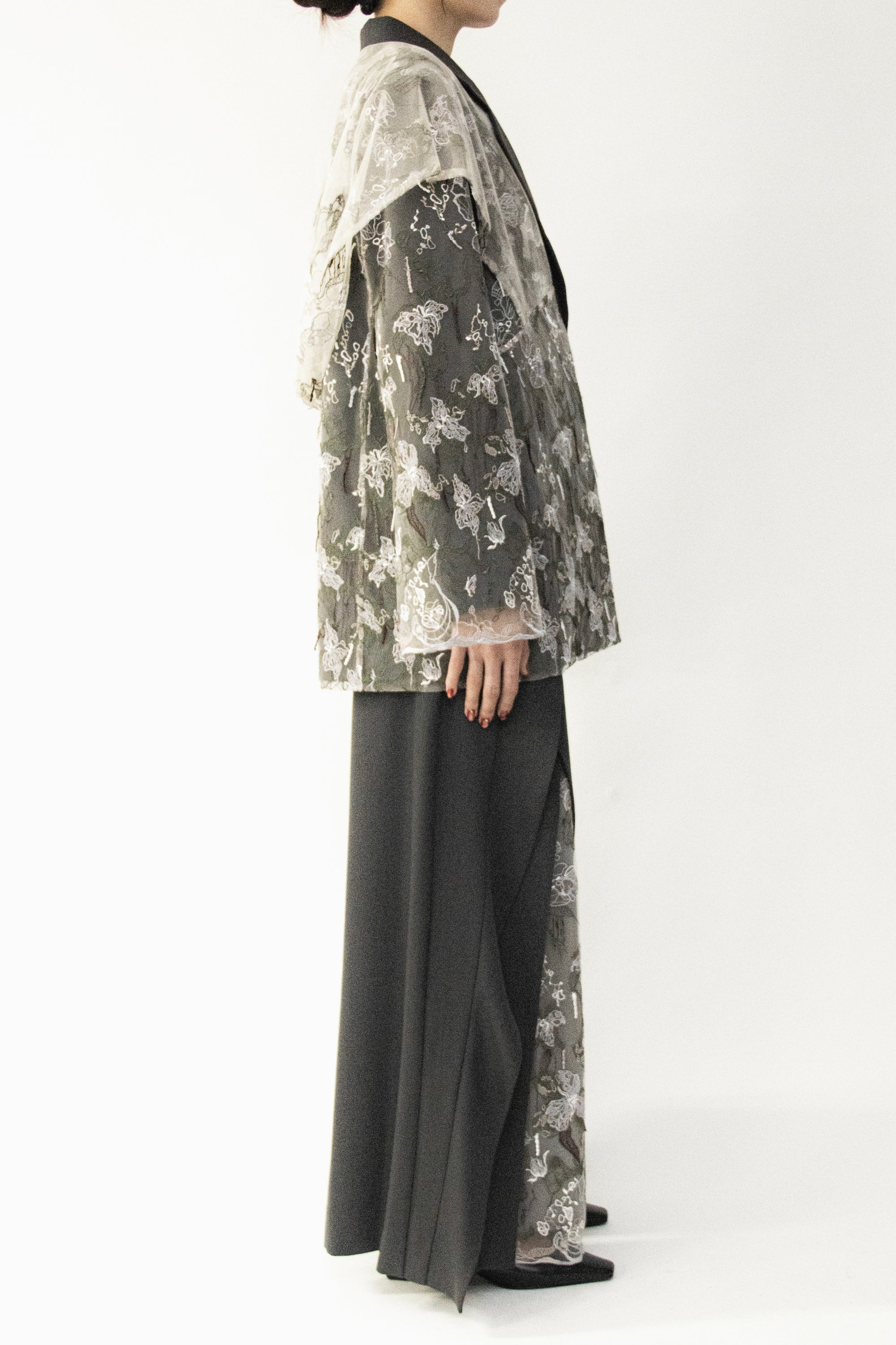 MURRAL Tears flower lace jacket (Gray)