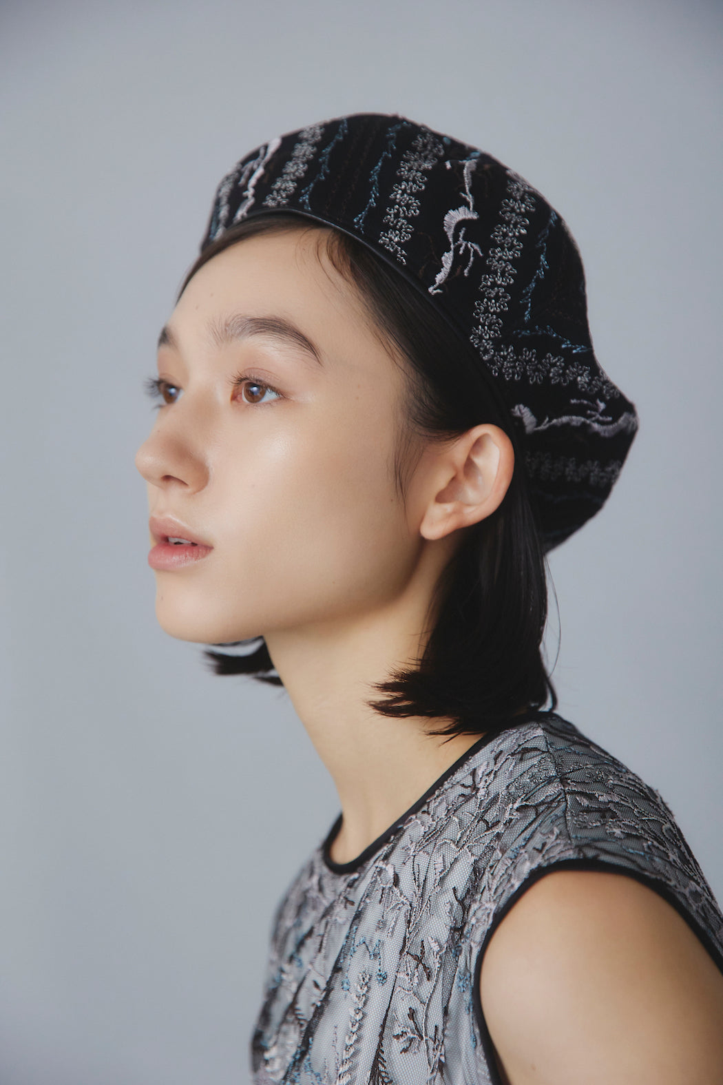 Snow flower  lace beret (Ice gray)
