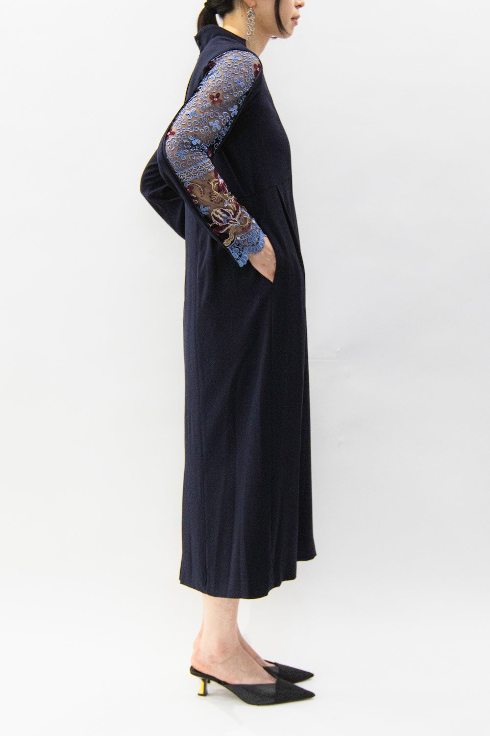 MURRAL Petal collar lace dress (Navy)