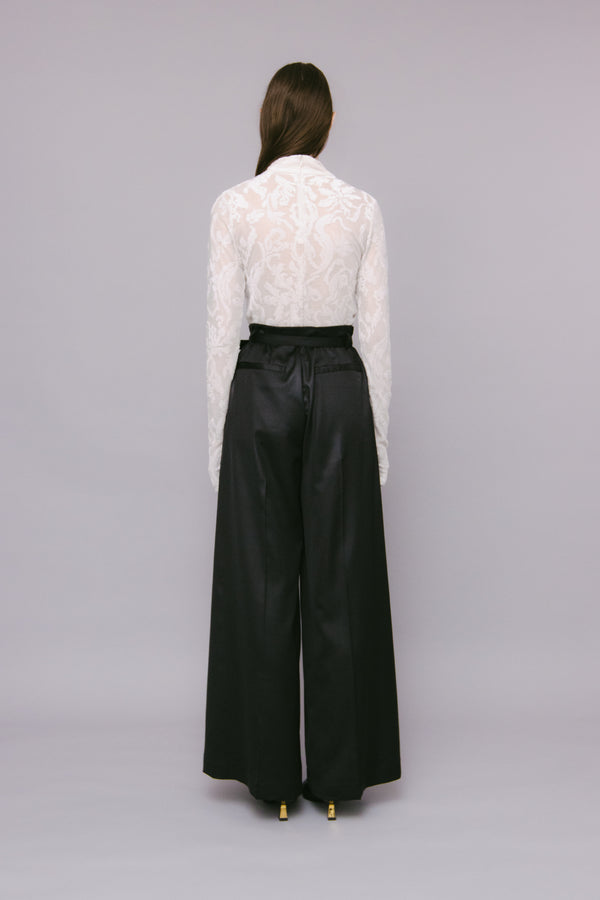 MURRAL Snowflake jacquard velor top (White)