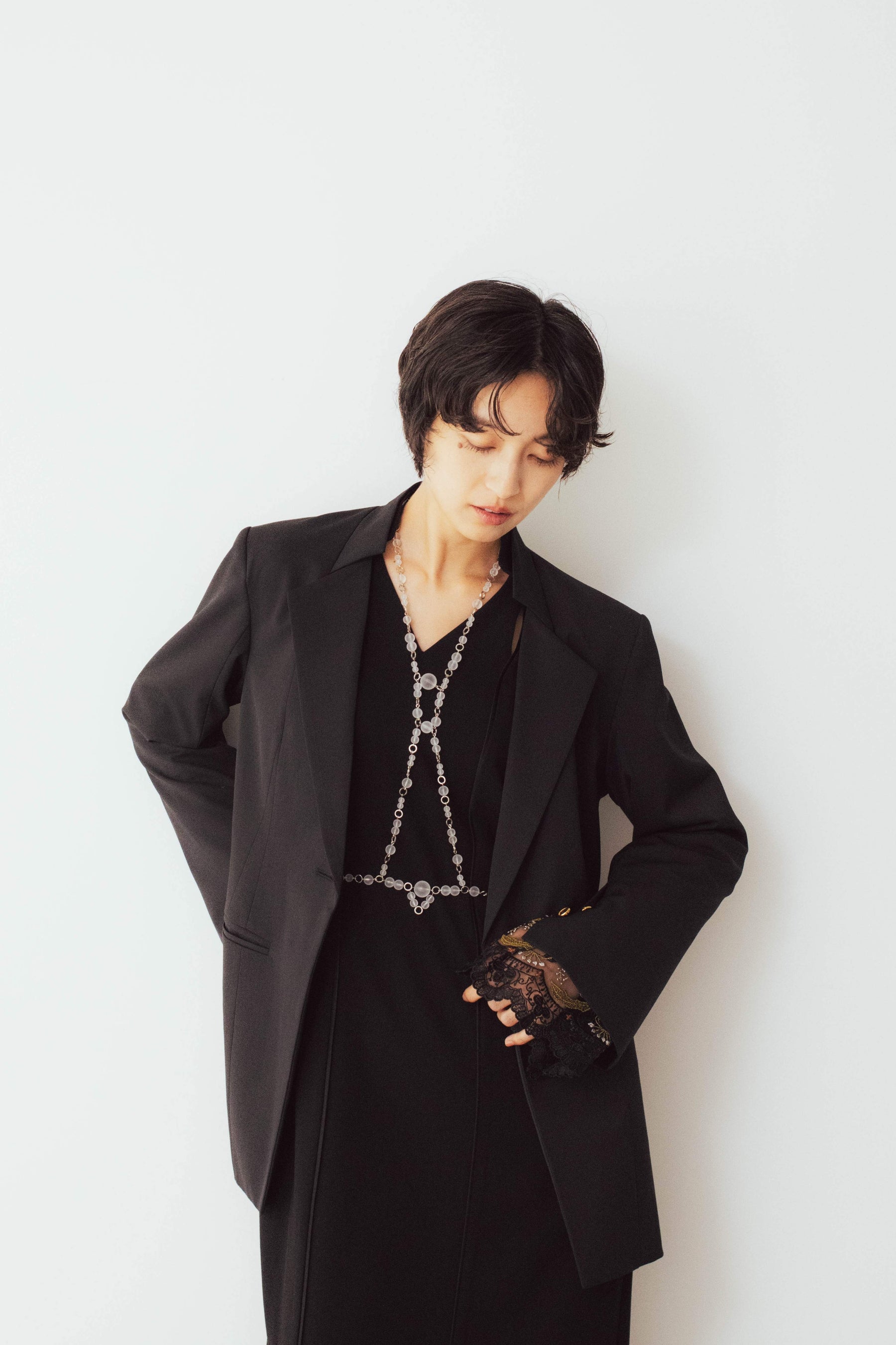 Petal collar lace dress set (Black)