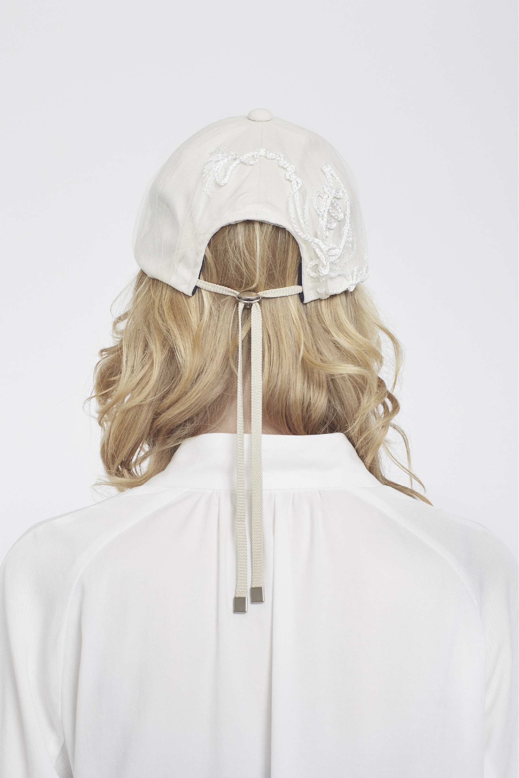 Nerine embroidered tulle cap (Ivory)