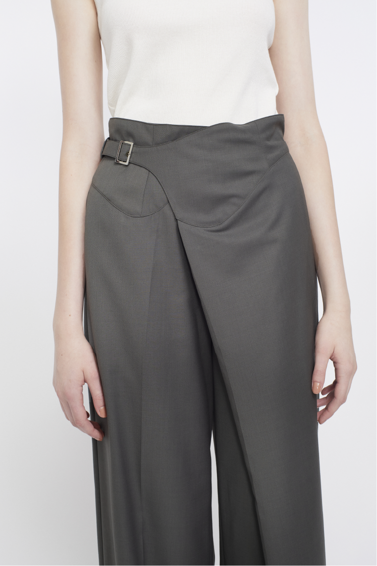 Gurkha asymmetry slacks (Khaki)