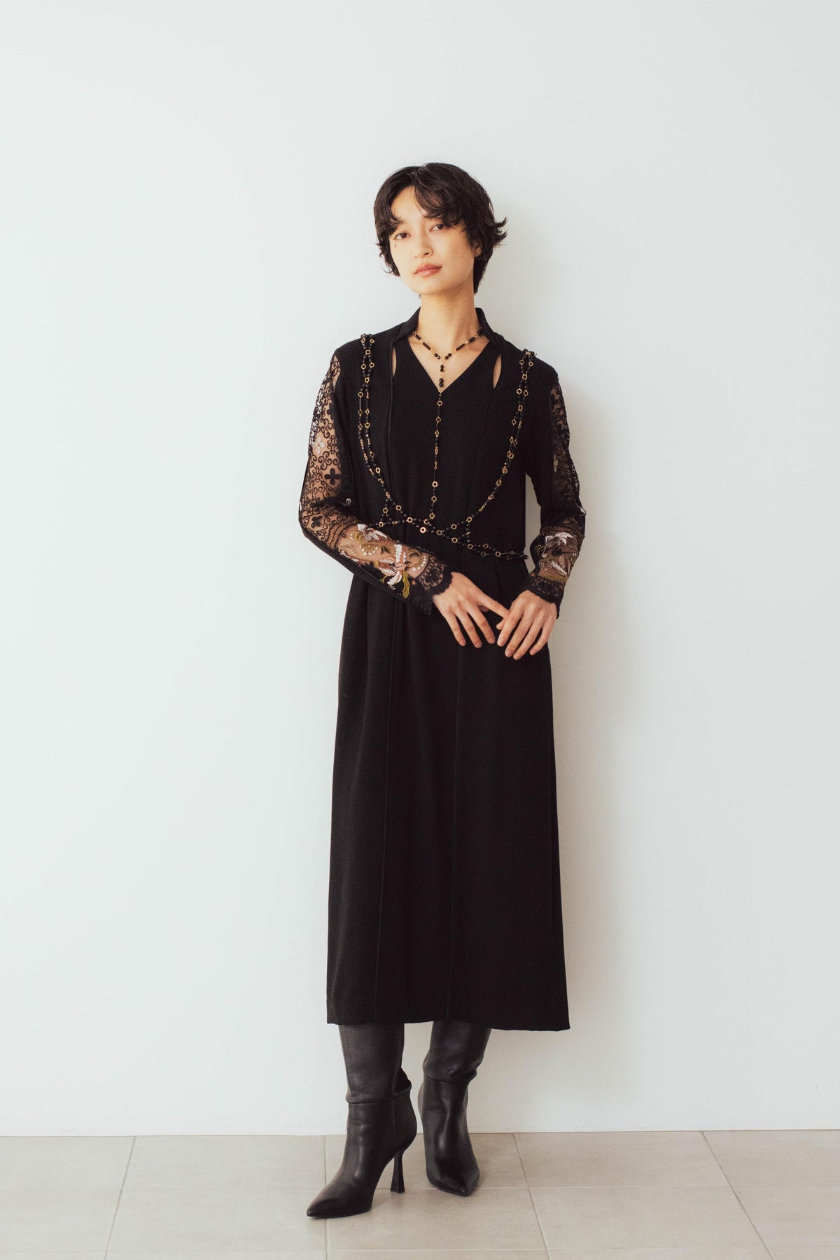 Petal collar lace dress set (Black)