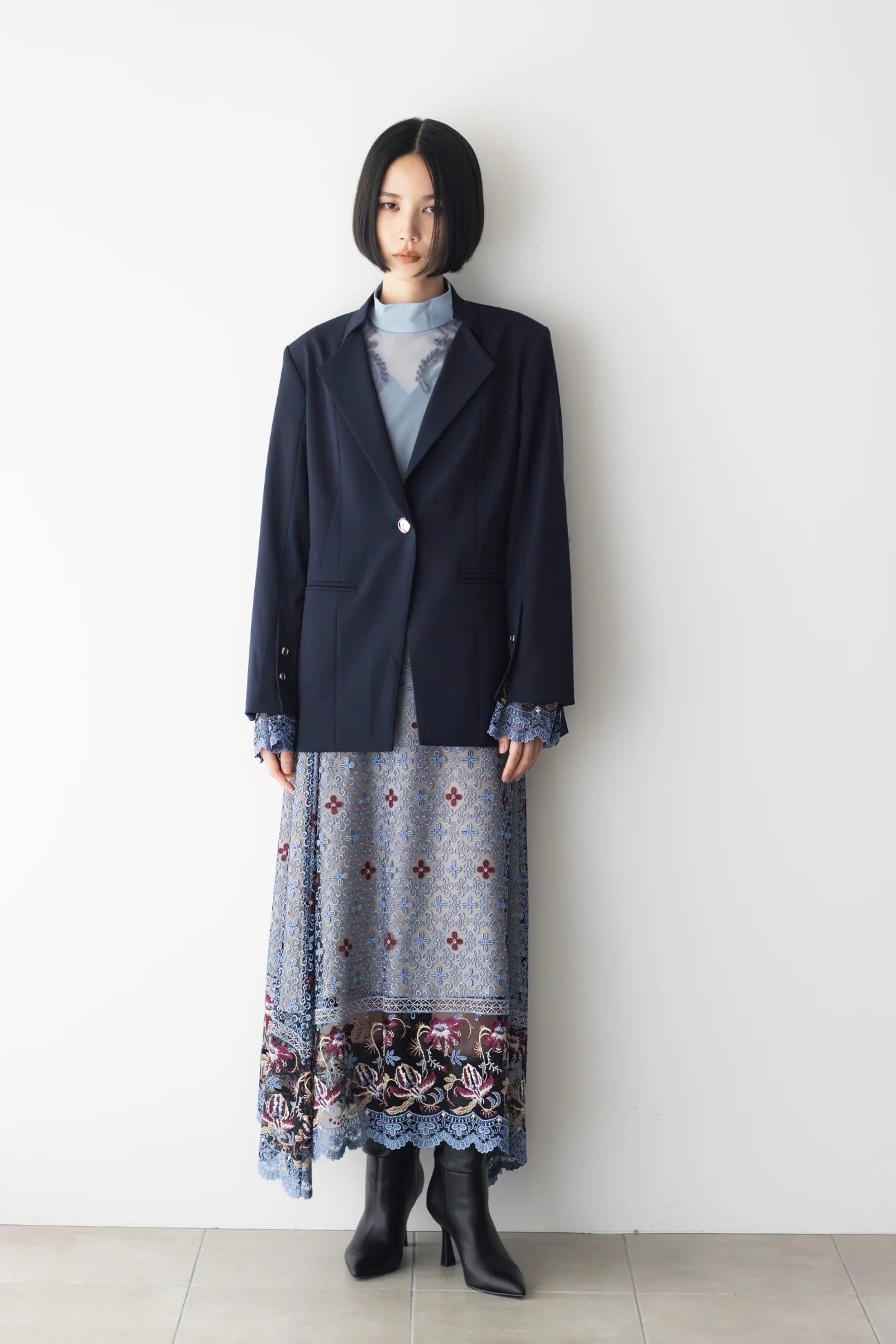 Everlasting embroidery lace skirt (Blue)