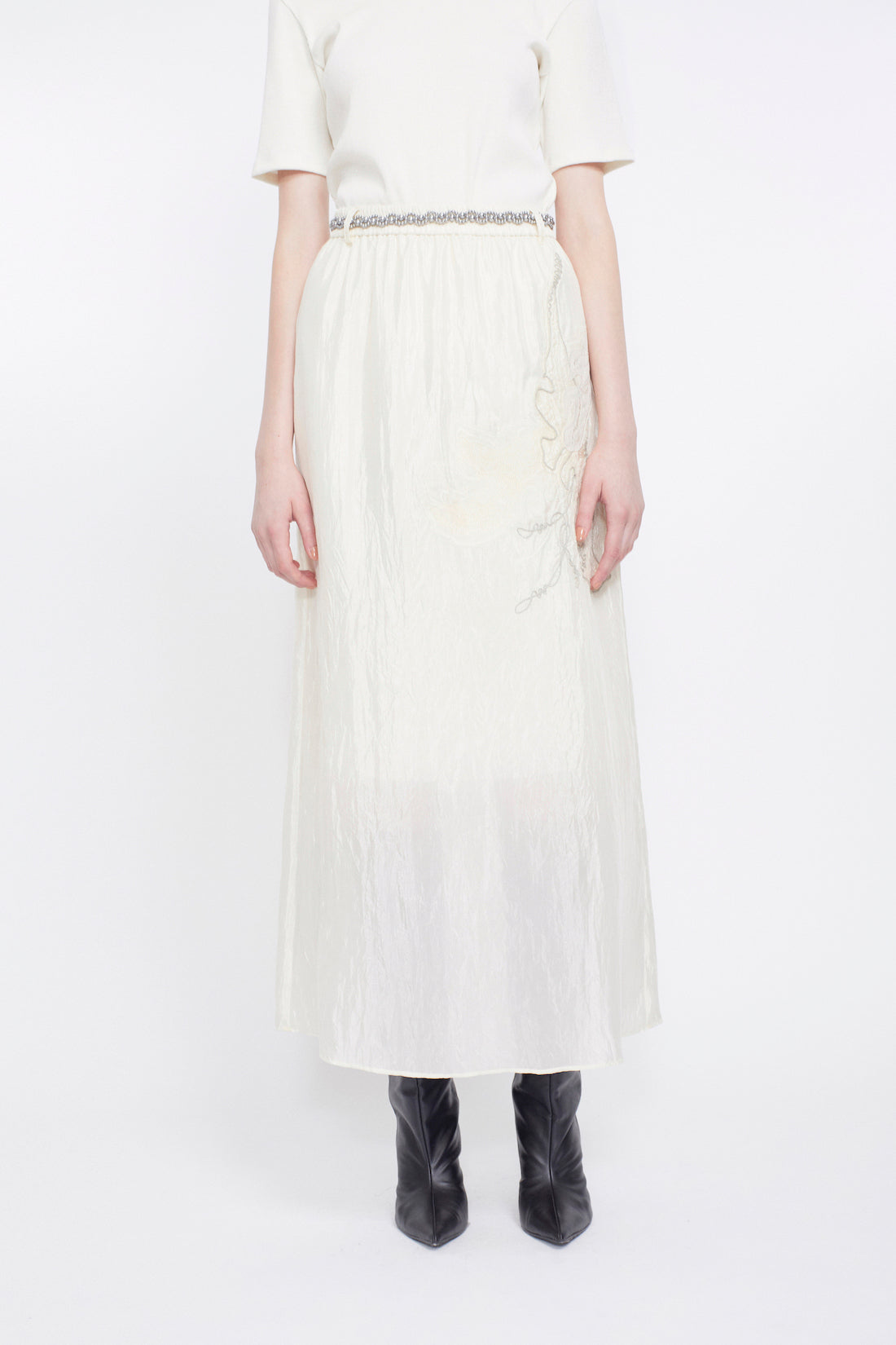 Flutter patchwork embroidered skirt (White)
