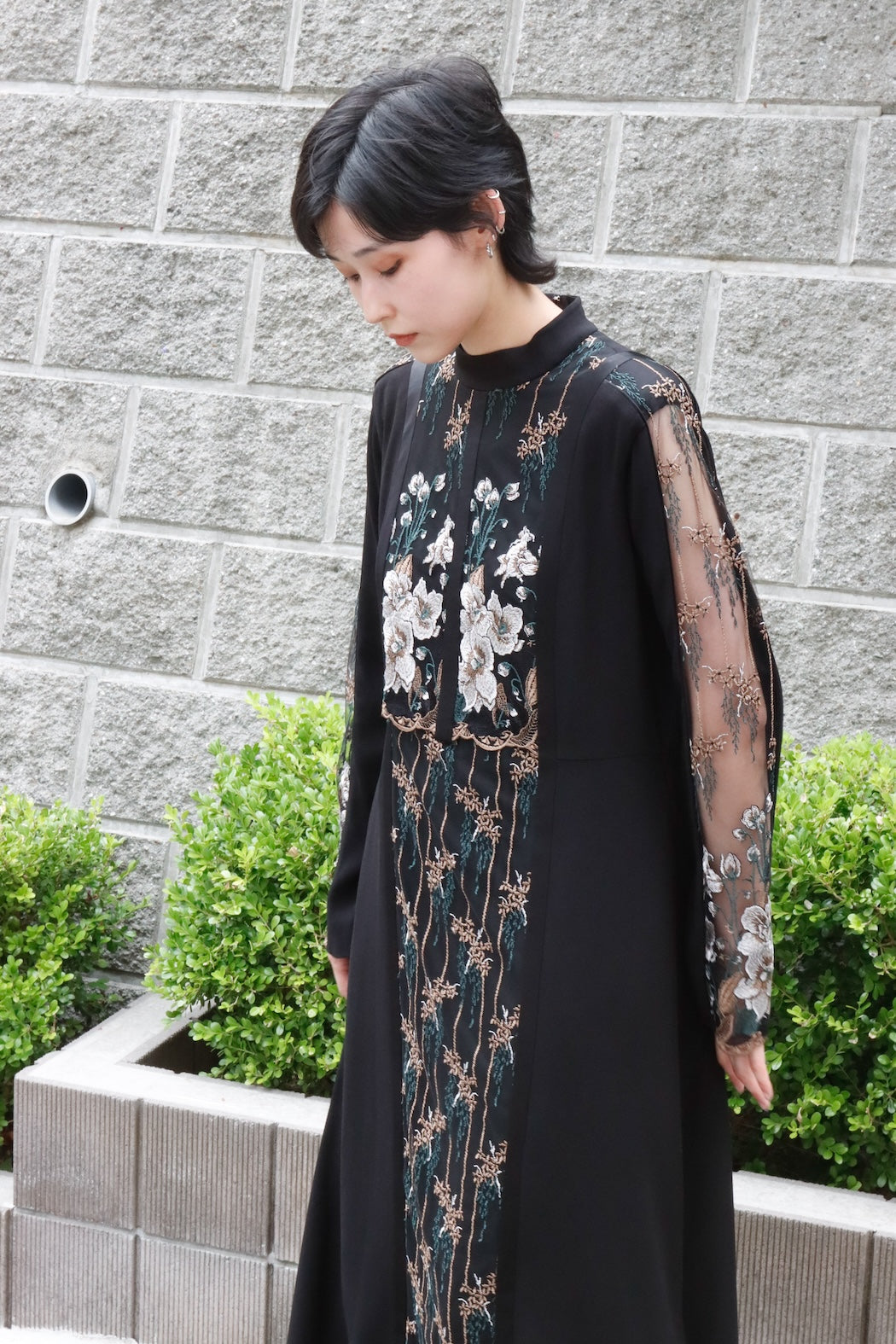 MURRAL Framed flower lace dress (Black)