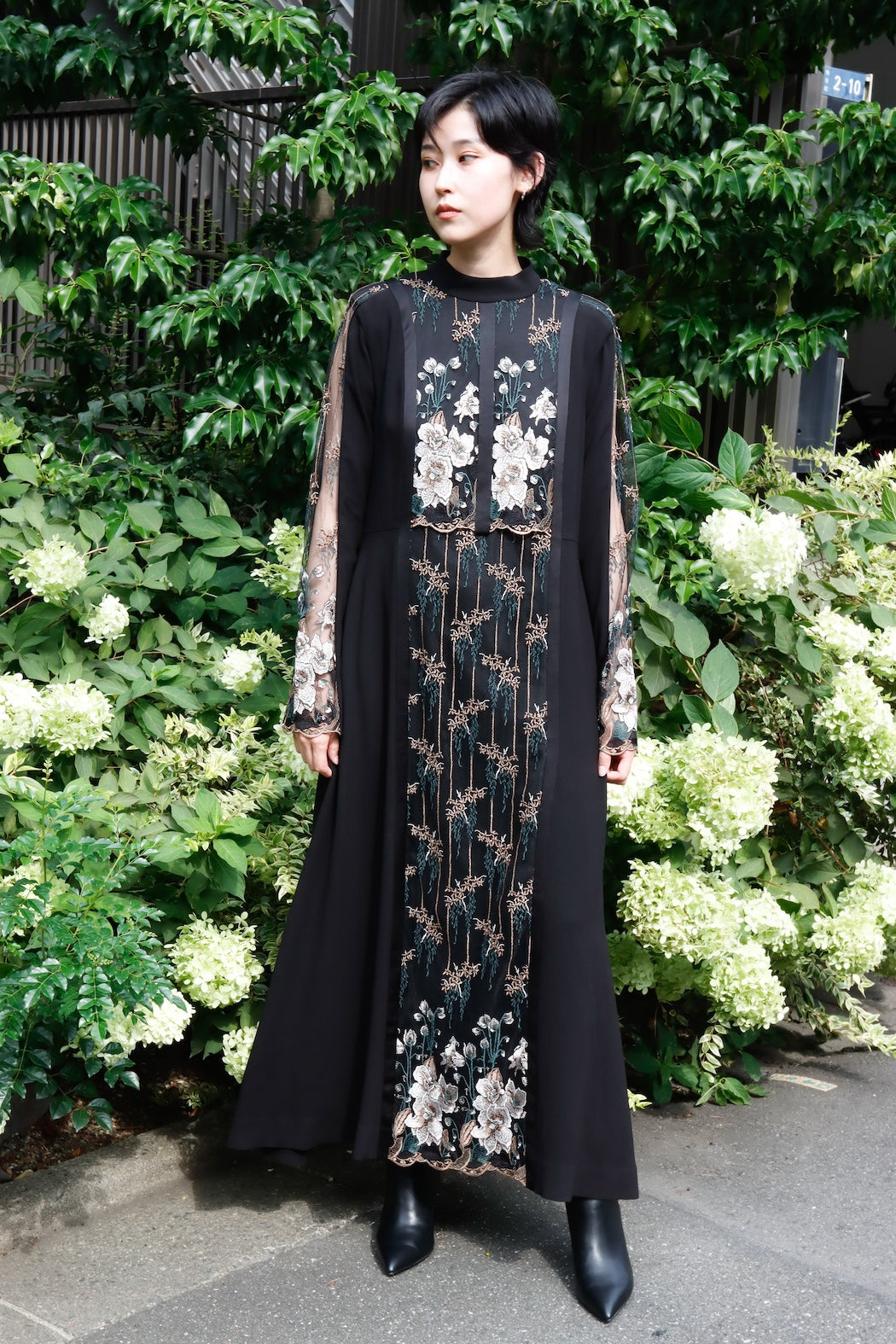 MURRAL Framed flower lace dress (Black)