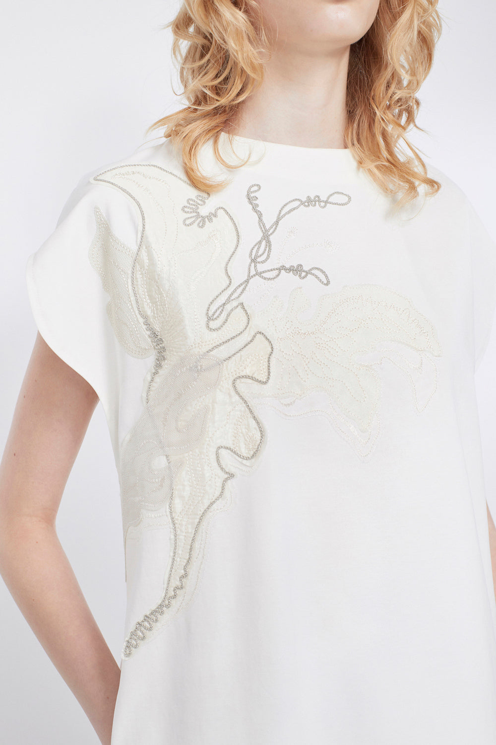 Flutter patchwork embroidered dress (White)