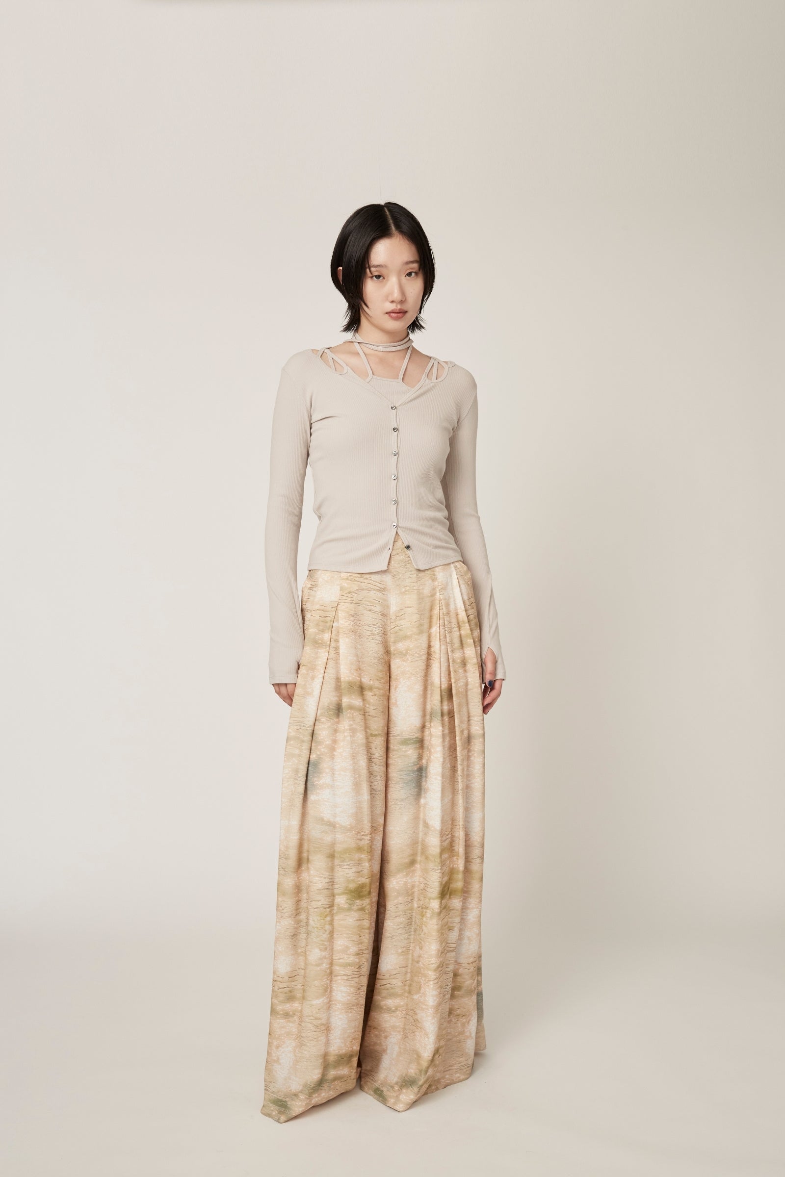 "Encounter" wide slacks (Beige)