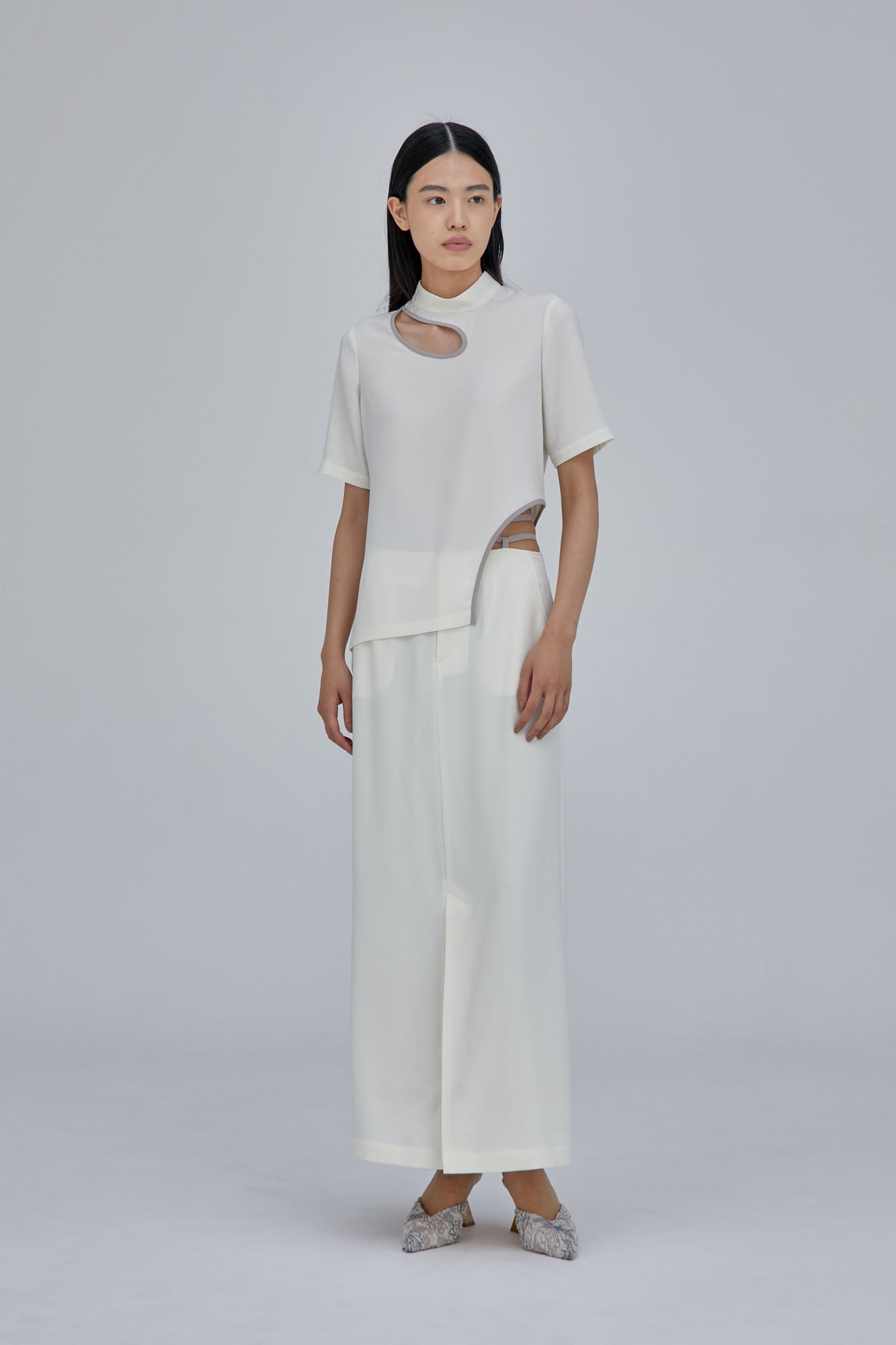 String slit skirt (White)