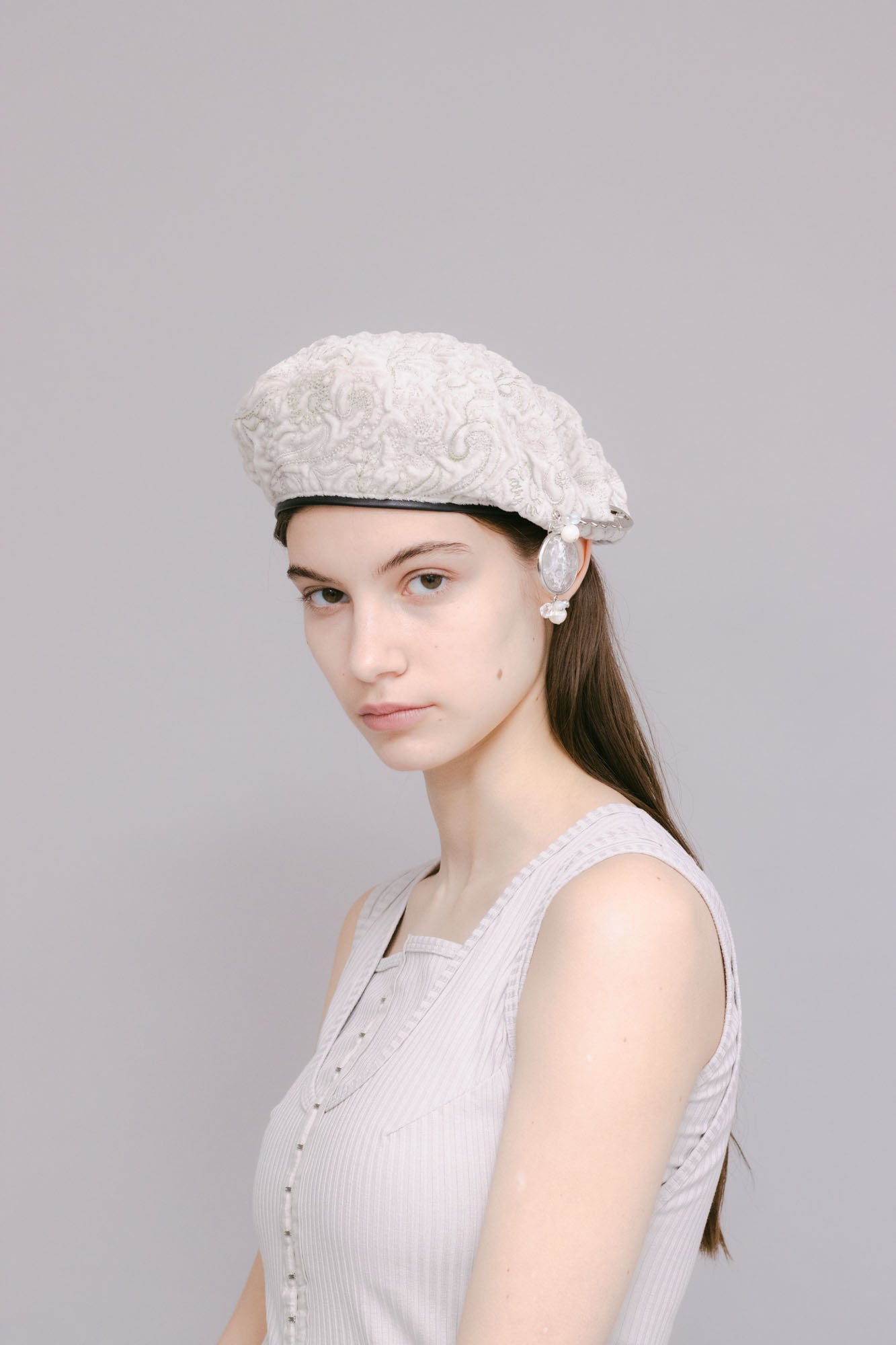 Ice flower embroidery beret (Ivory)