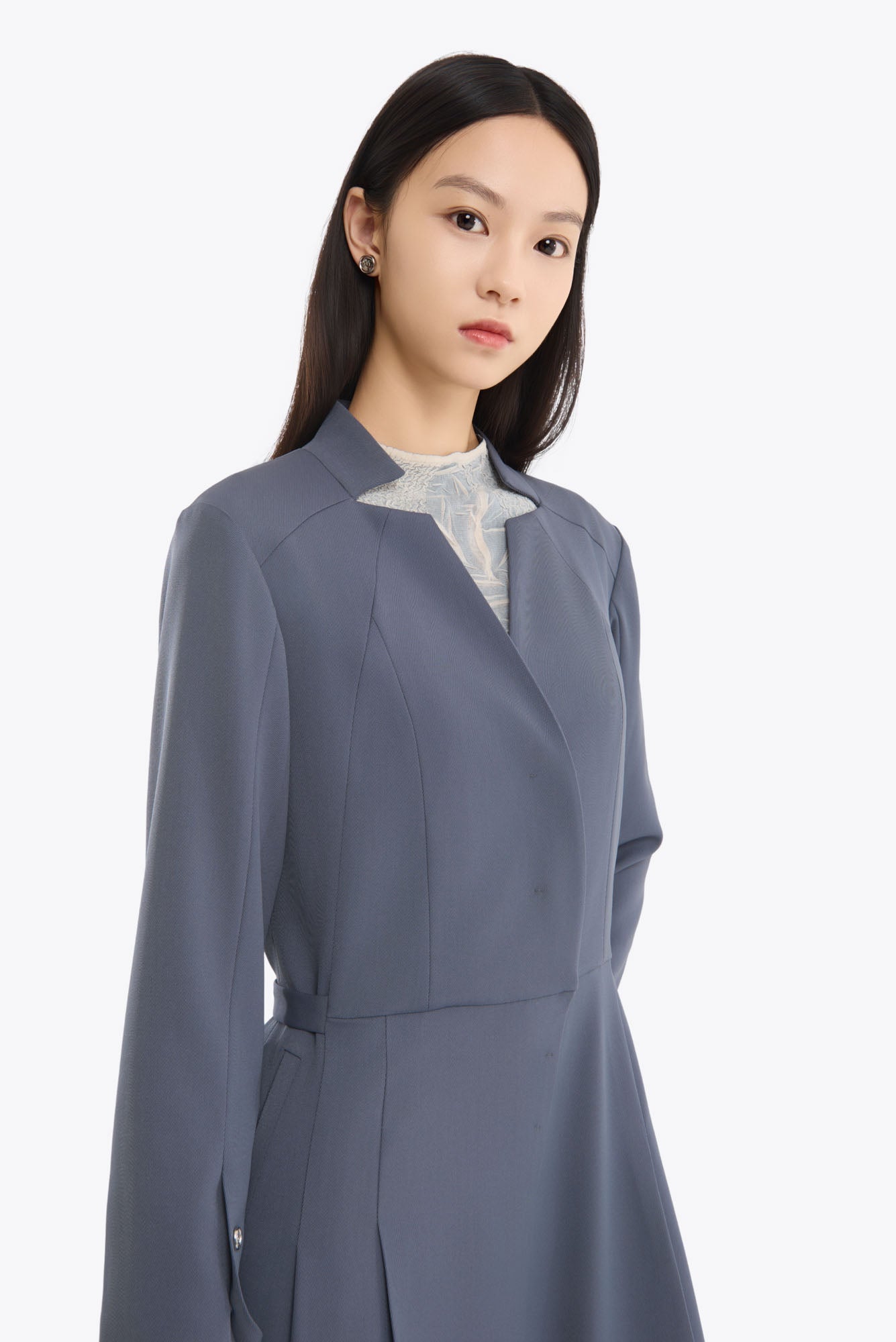 Crumpled sleeveless tops (Ivory)