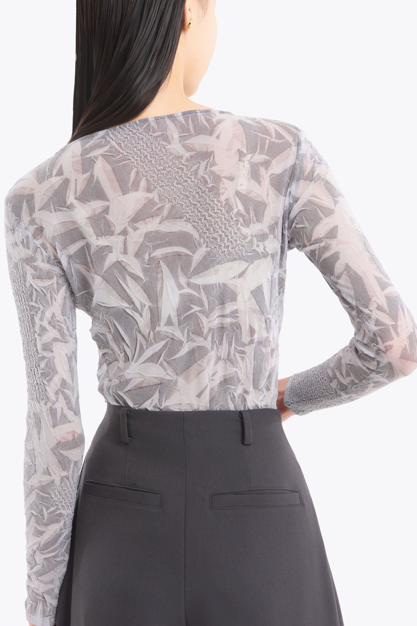 Crumpled tops (Gray)