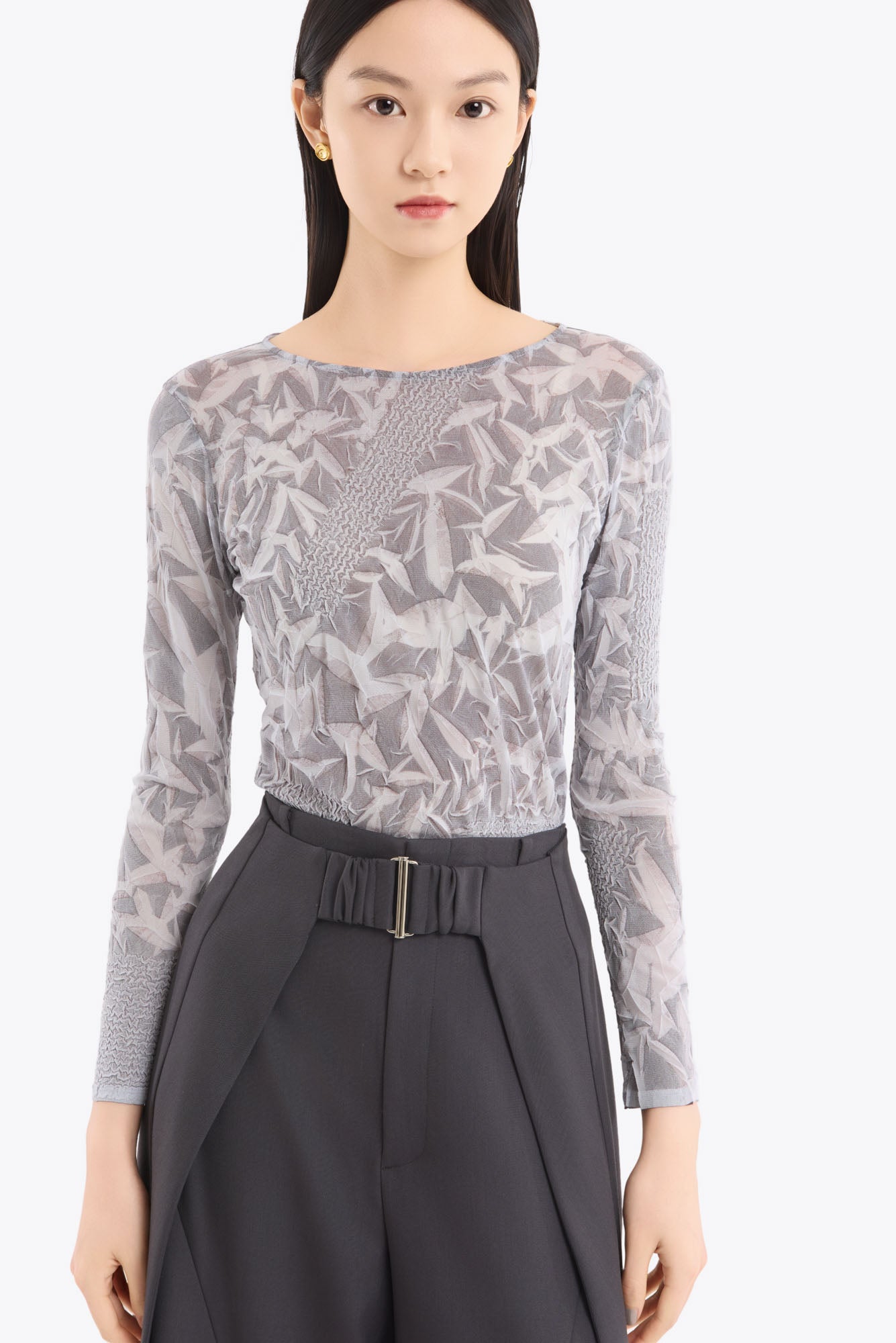 Crumpled tops (Gray)