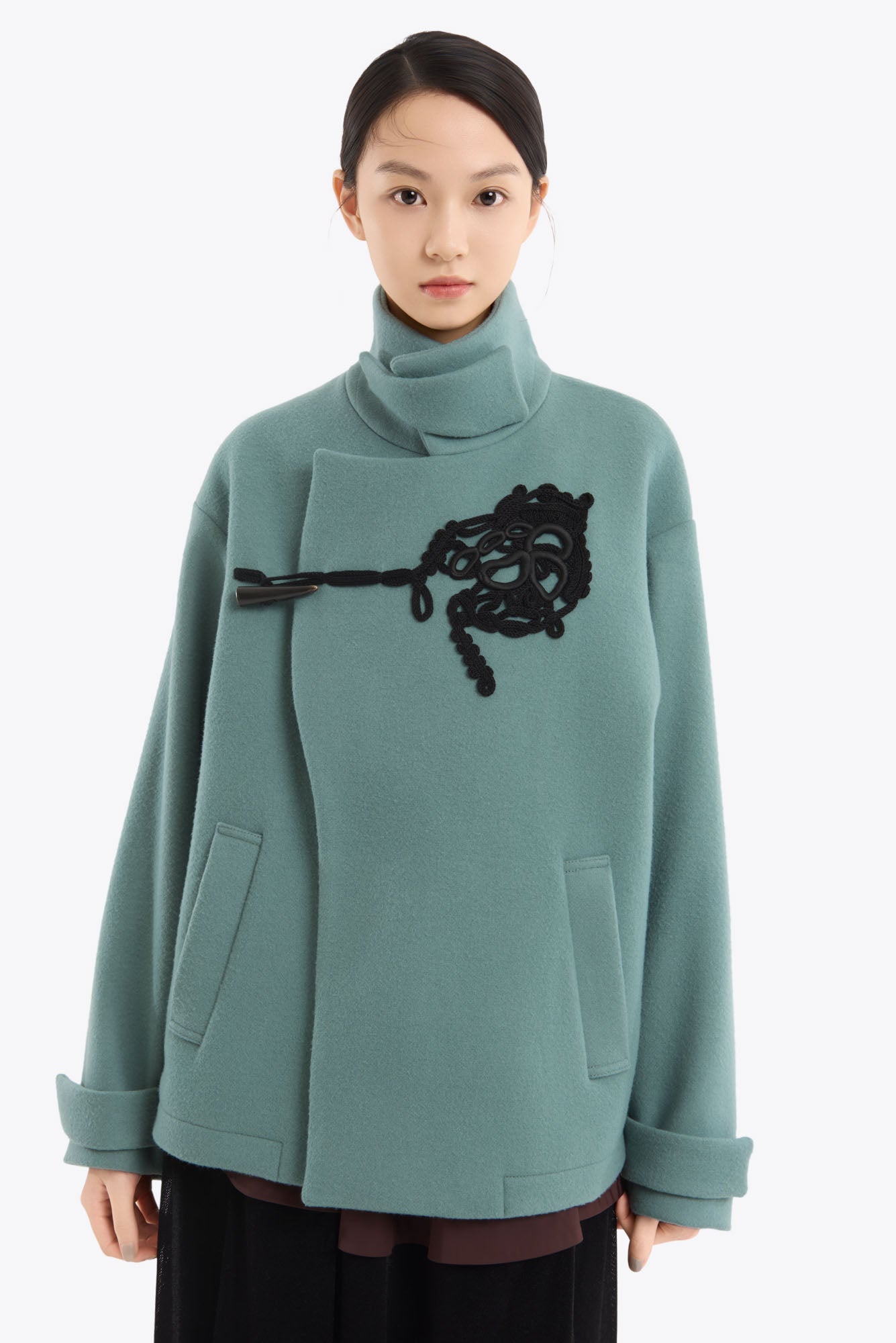 Trillium embroidered wool coat (Green)