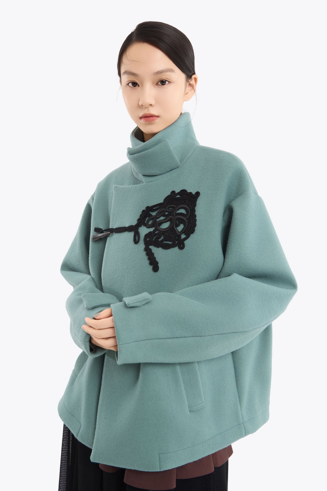 Trillium embroidered wool coat (Green)