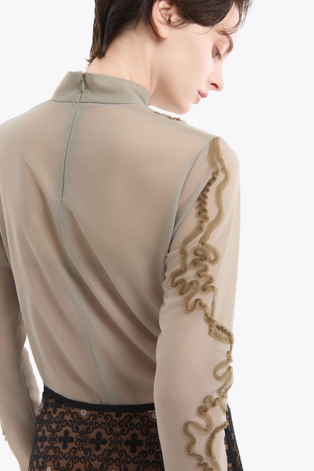 Moon road  embroidered sheer top (Smoked khaki)