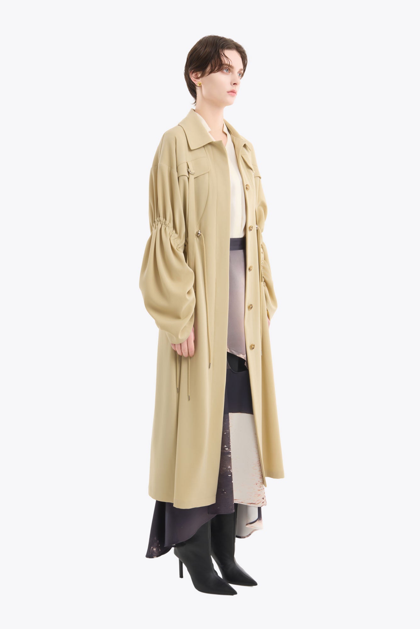 Gathered sleeve military coat (Beige)