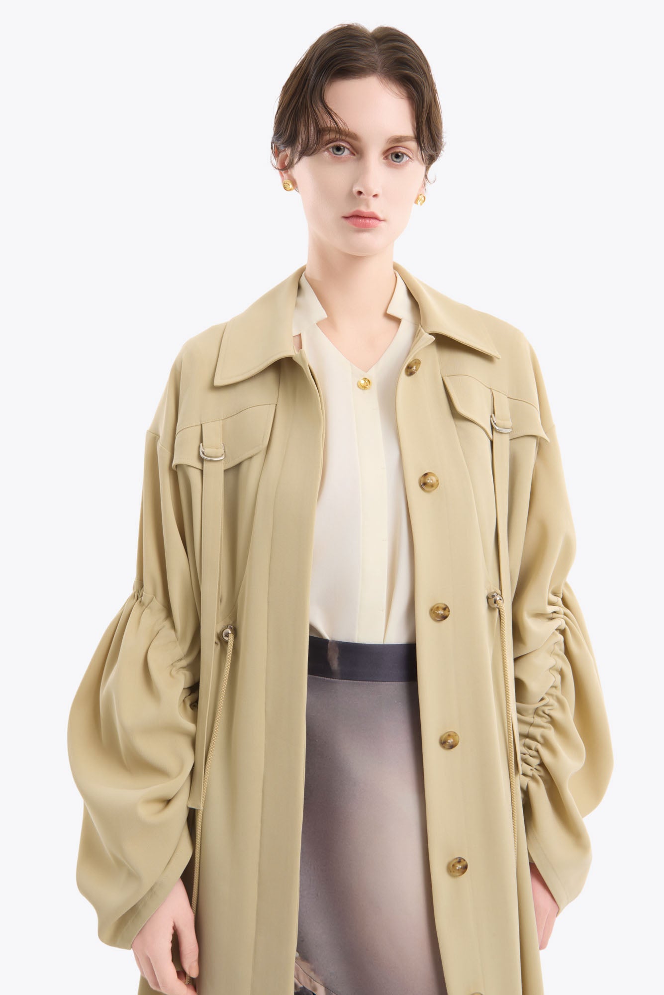 Gathered sleeve military coat (Beige)