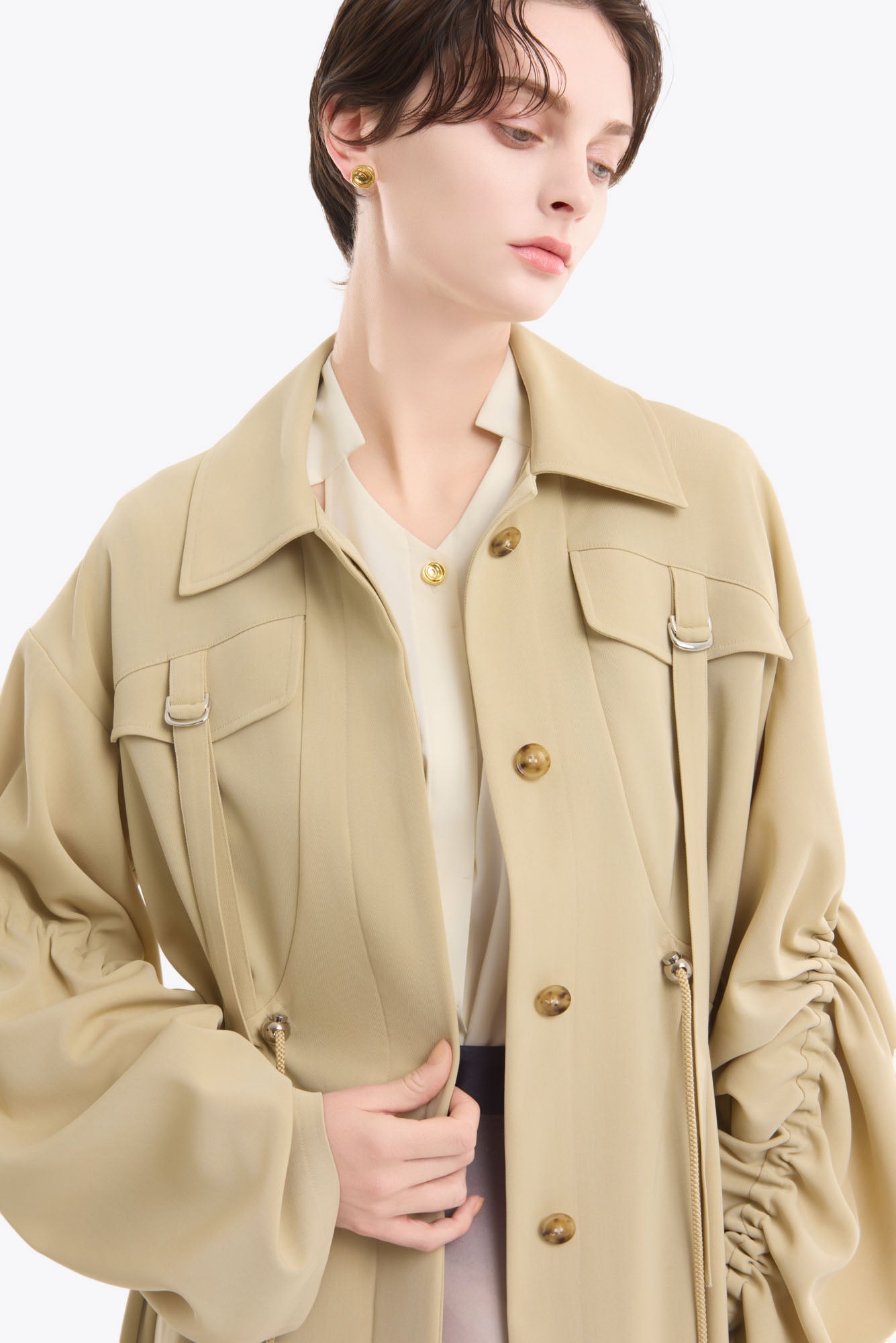 Gathered sleeve military coat (Beige)