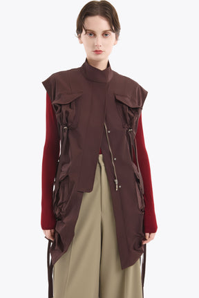 Sleeveless gathered military jacket (Brown)